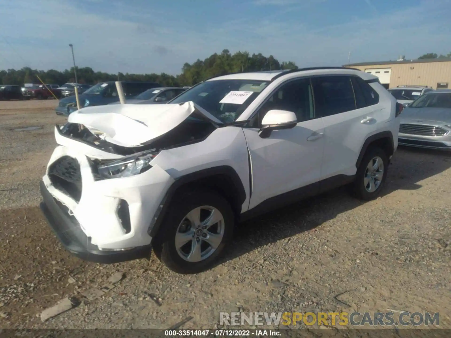 2 Photograph of a damaged car 2T3W1RFV4KW007224 TOYOTA RAV4 2019