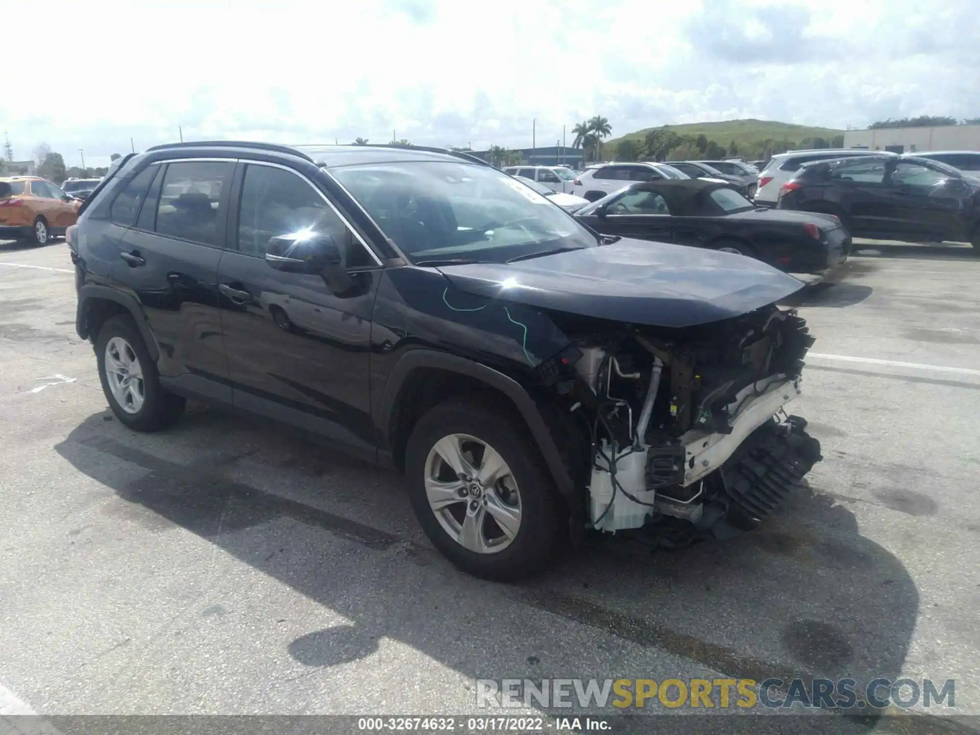 1 Photograph of a damaged car 2T3W1RFV4KW012150 TOYOTA RAV4 2019