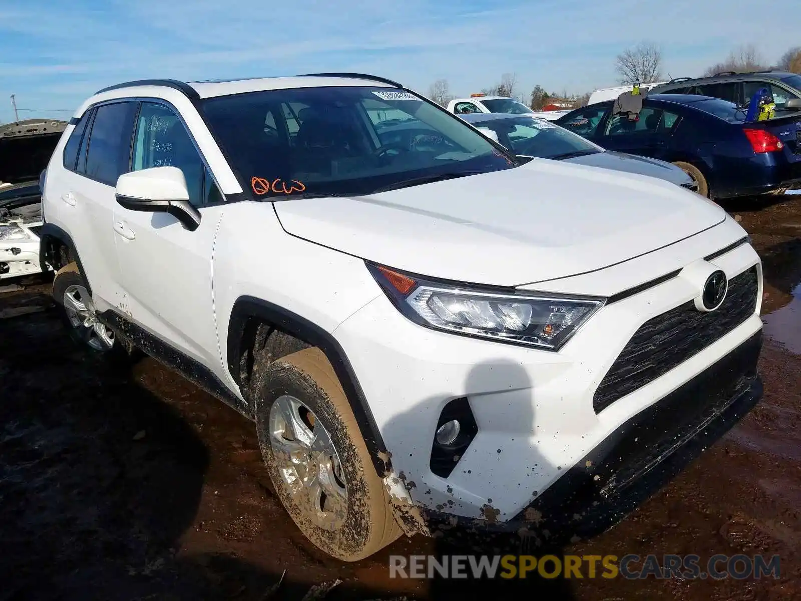 1 Photograph of a damaged car 2T3W1RFV4KW013945 TOYOTA RAV4 2019