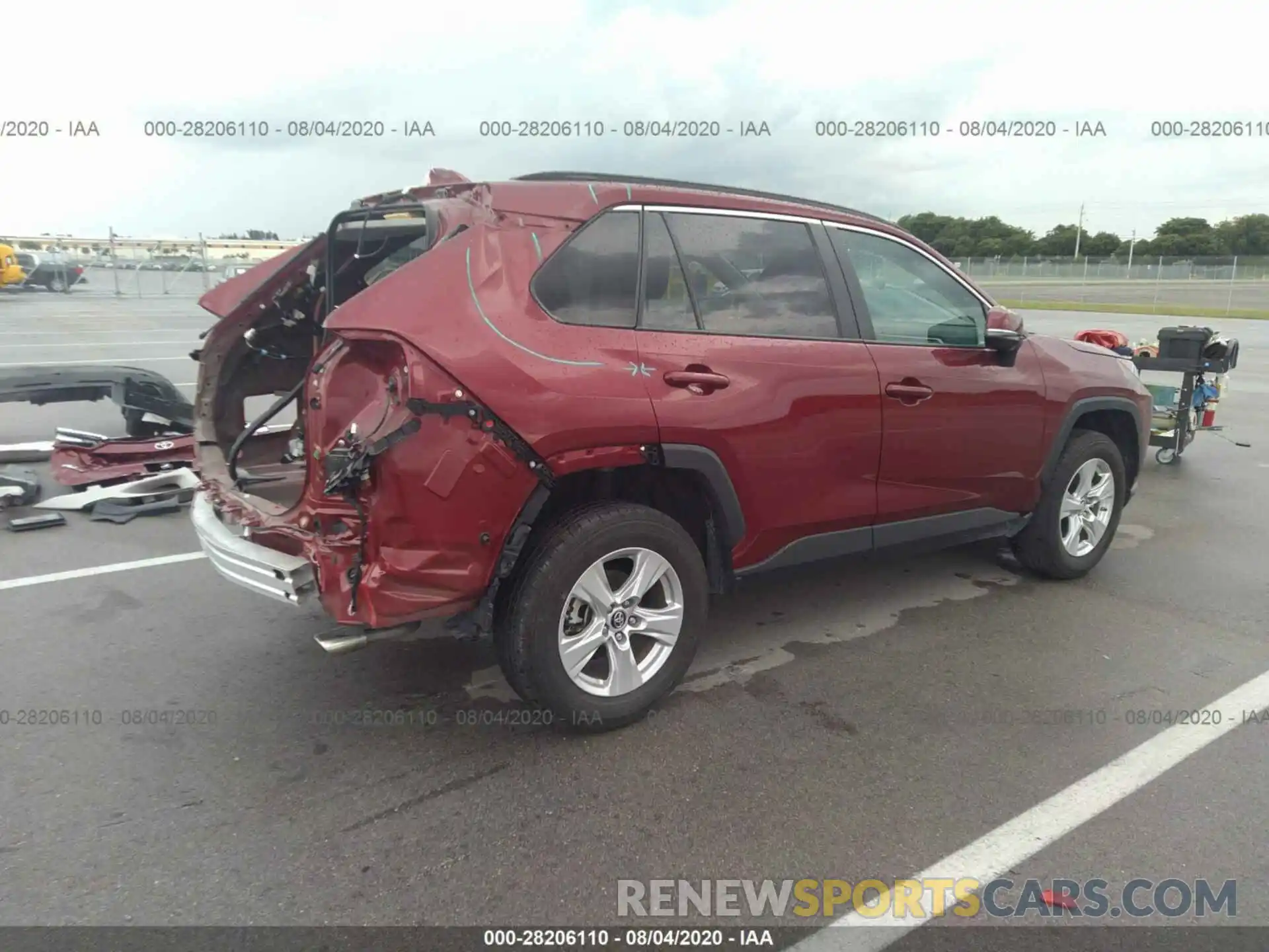 4 Photograph of a damaged car 2T3W1RFV4KW014612 TOYOTA RAV4 2019