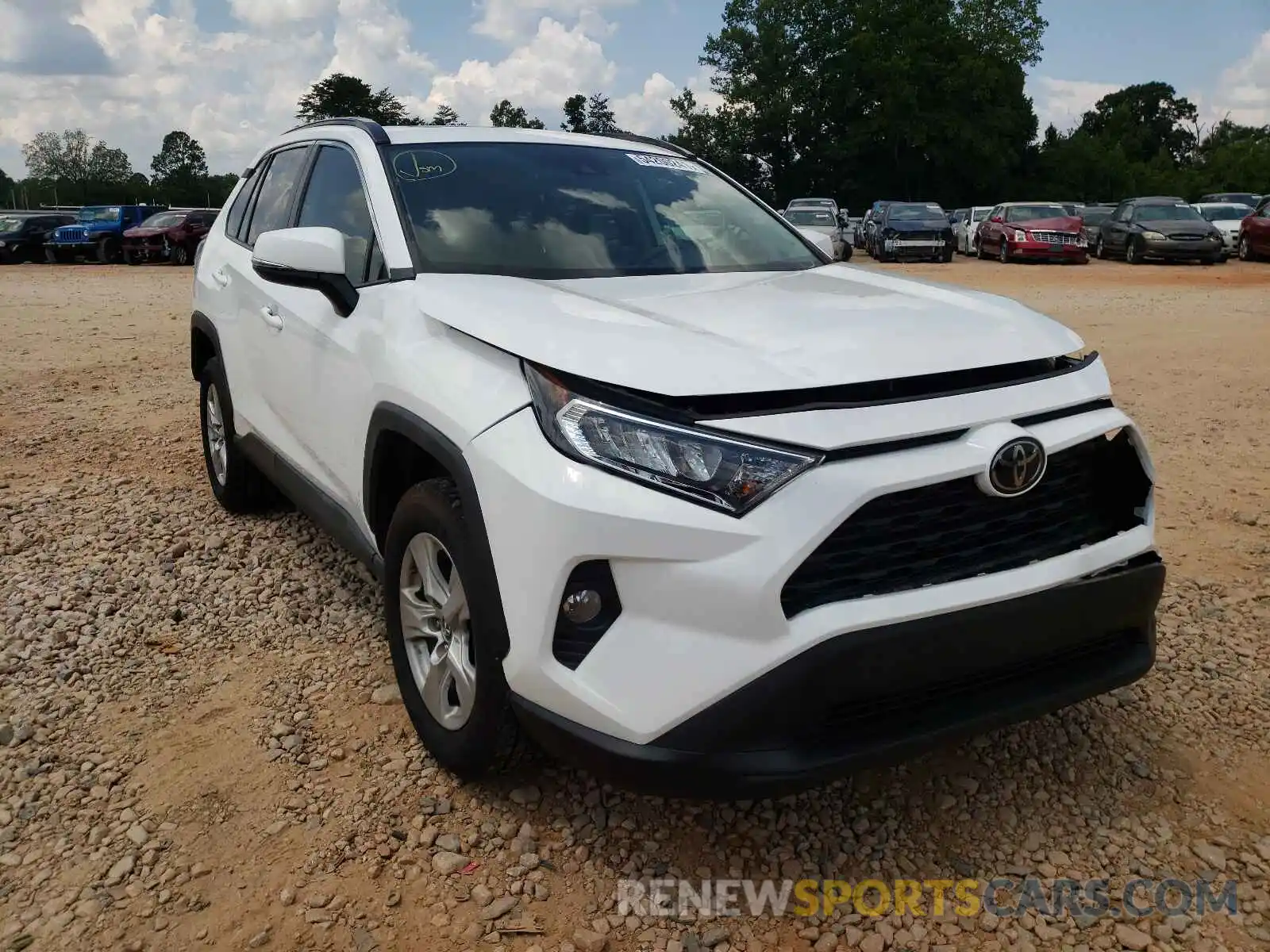 1 Photograph of a damaged car 2T3W1RFV4KW015985 TOYOTA RAV4 2019