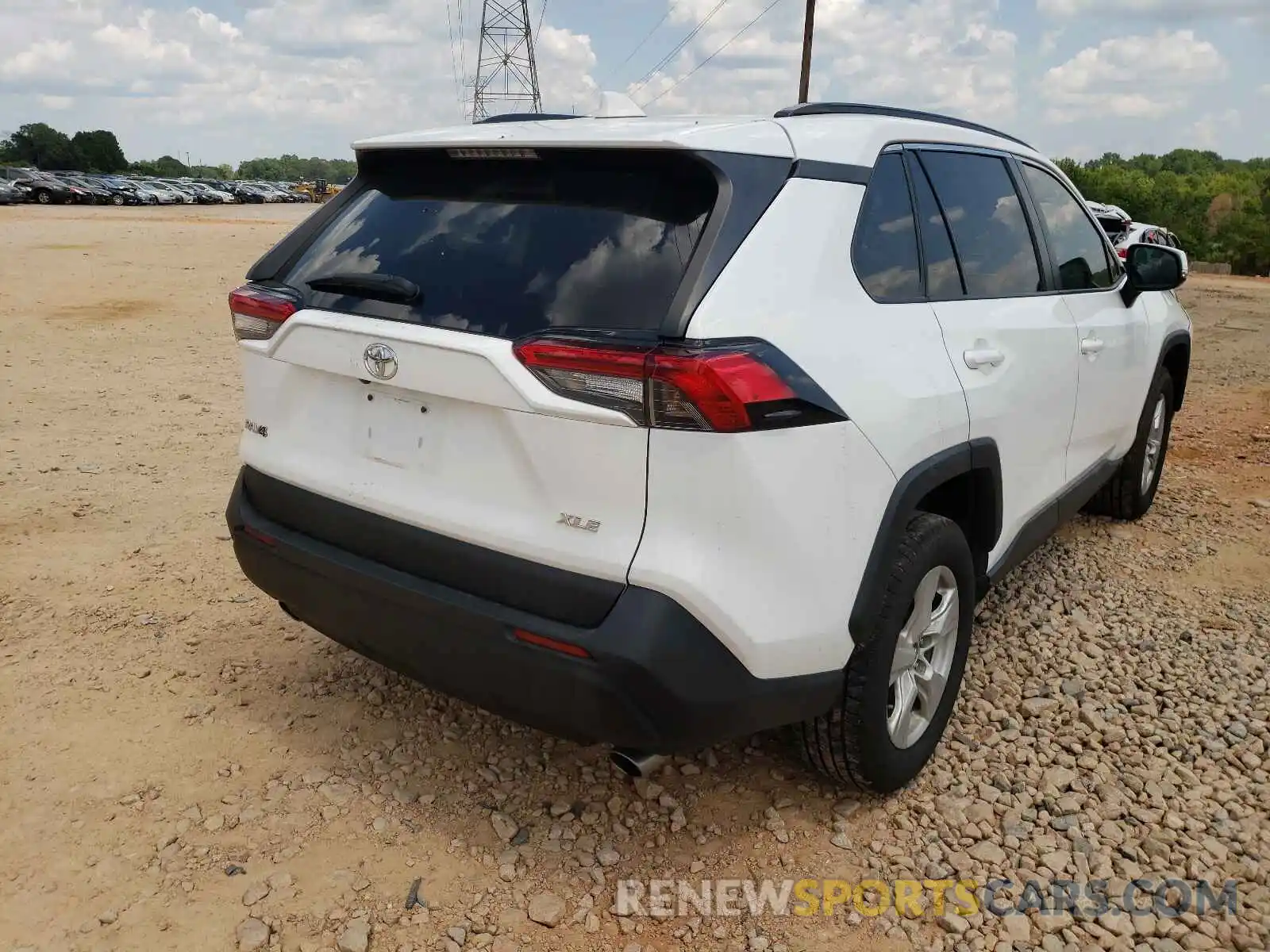 4 Photograph of a damaged car 2T3W1RFV4KW015985 TOYOTA RAV4 2019