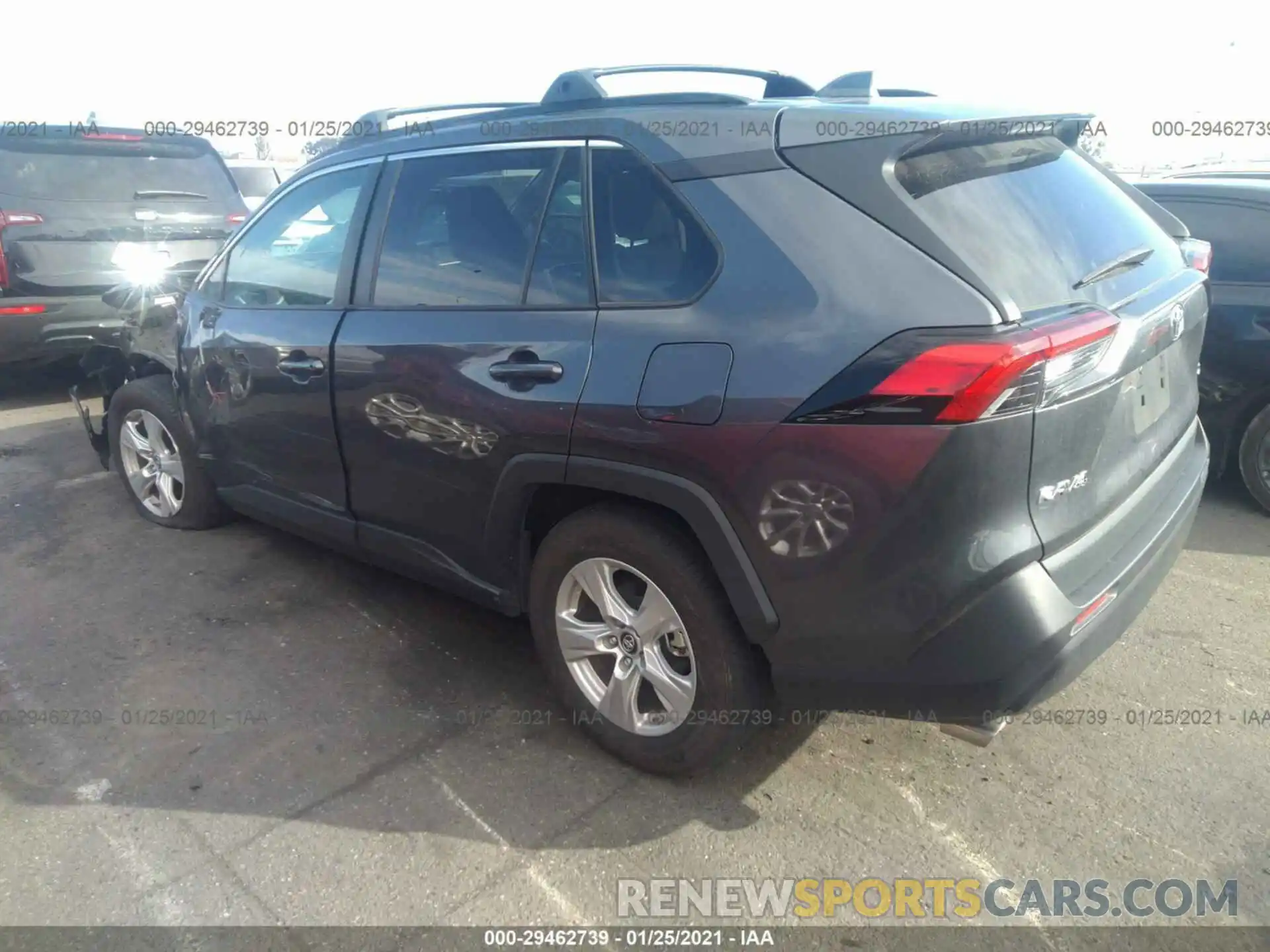 3 Фотография поврежденного автомобиля 2T3W1RFV4KW016313 TOYOTA RAV4 2019