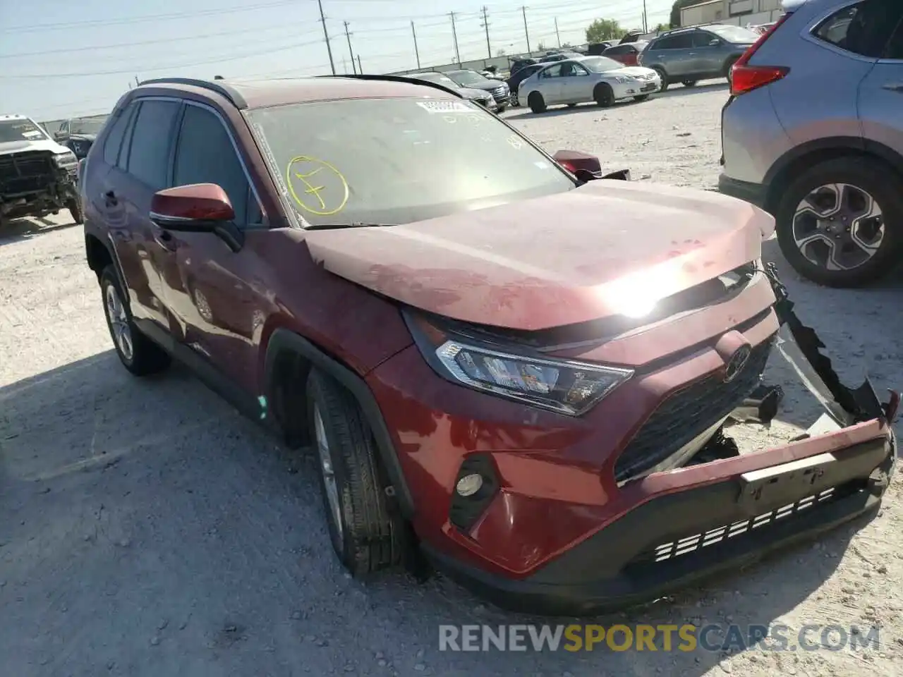 1 Photograph of a damaged car 2T3W1RFV4KW017333 TOYOTA RAV4 2019