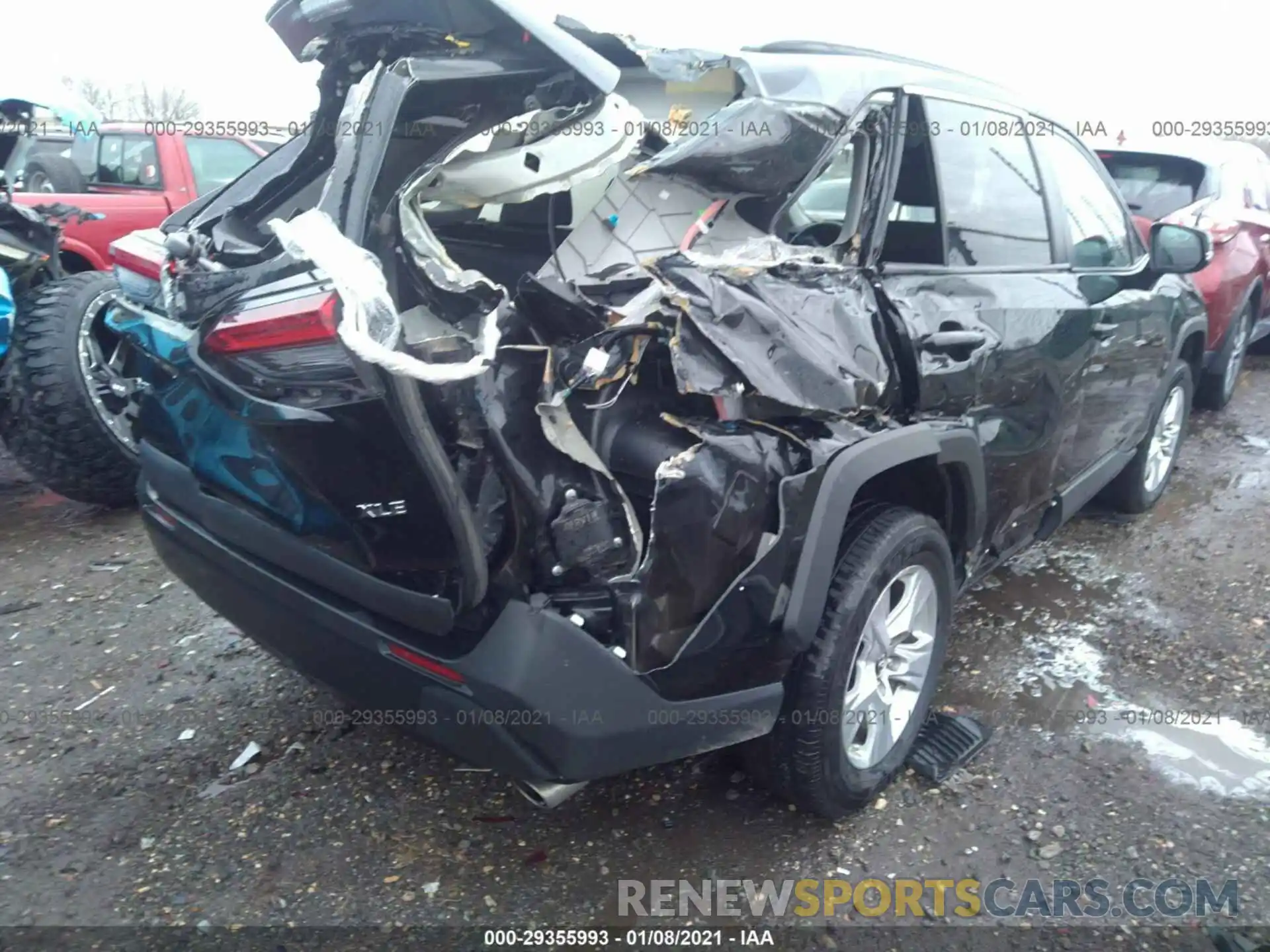 4 Photograph of a damaged car 2T3W1RFV4KW020006 TOYOTA RAV4 2019