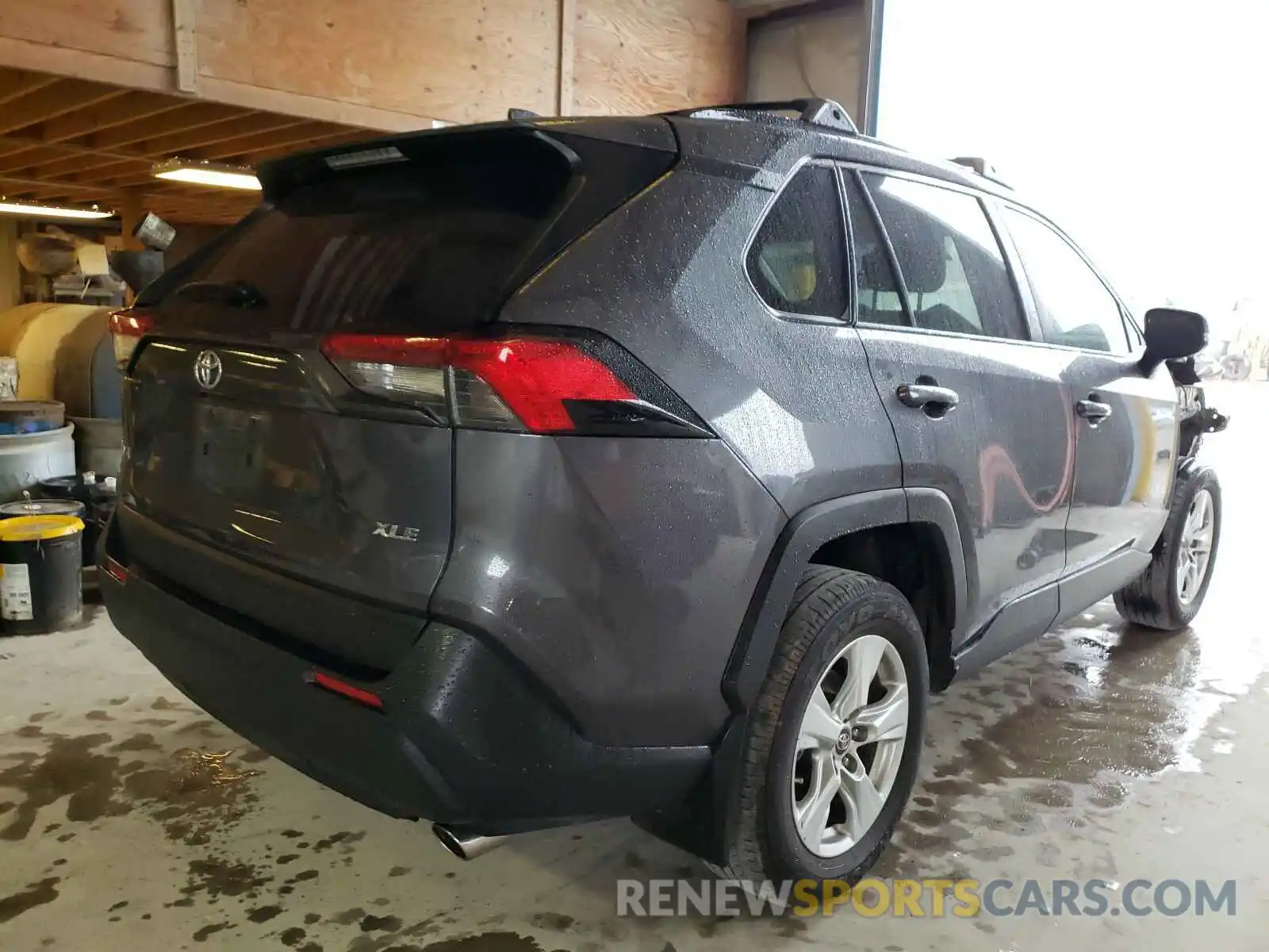 4 Photograph of a damaged car 2T3W1RFV4KW021267 TOYOTA RAV4 2019