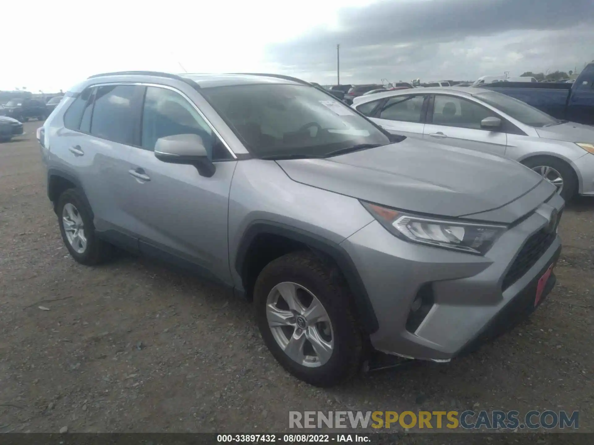 1 Photograph of a damaged car 2T3W1RFV4KW026677 TOYOTA RAV4 2019