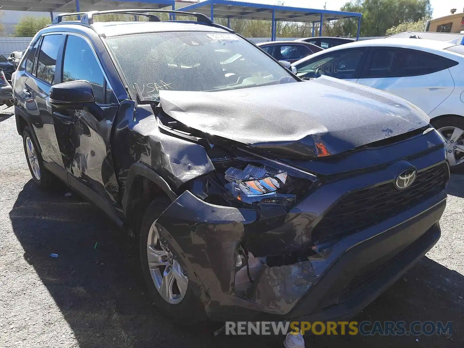 1 Photograph of a damaged car 2T3W1RFV4KW029272 TOYOTA RAV4 2019