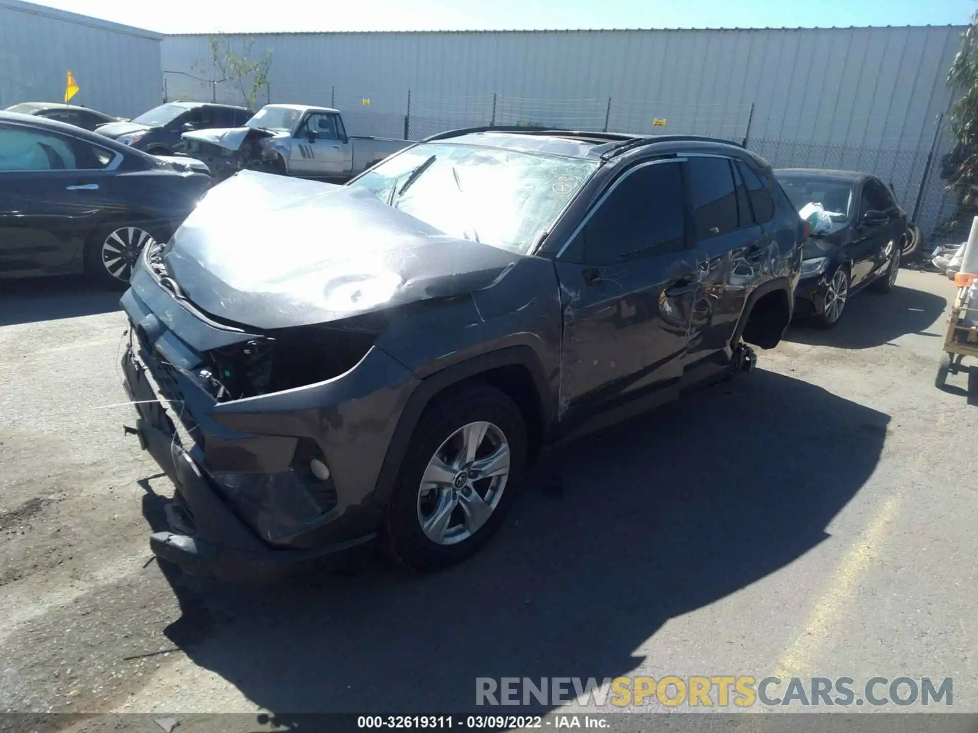 2 Photograph of a damaged car 2T3W1RFV4KW029935 TOYOTA RAV4 2019