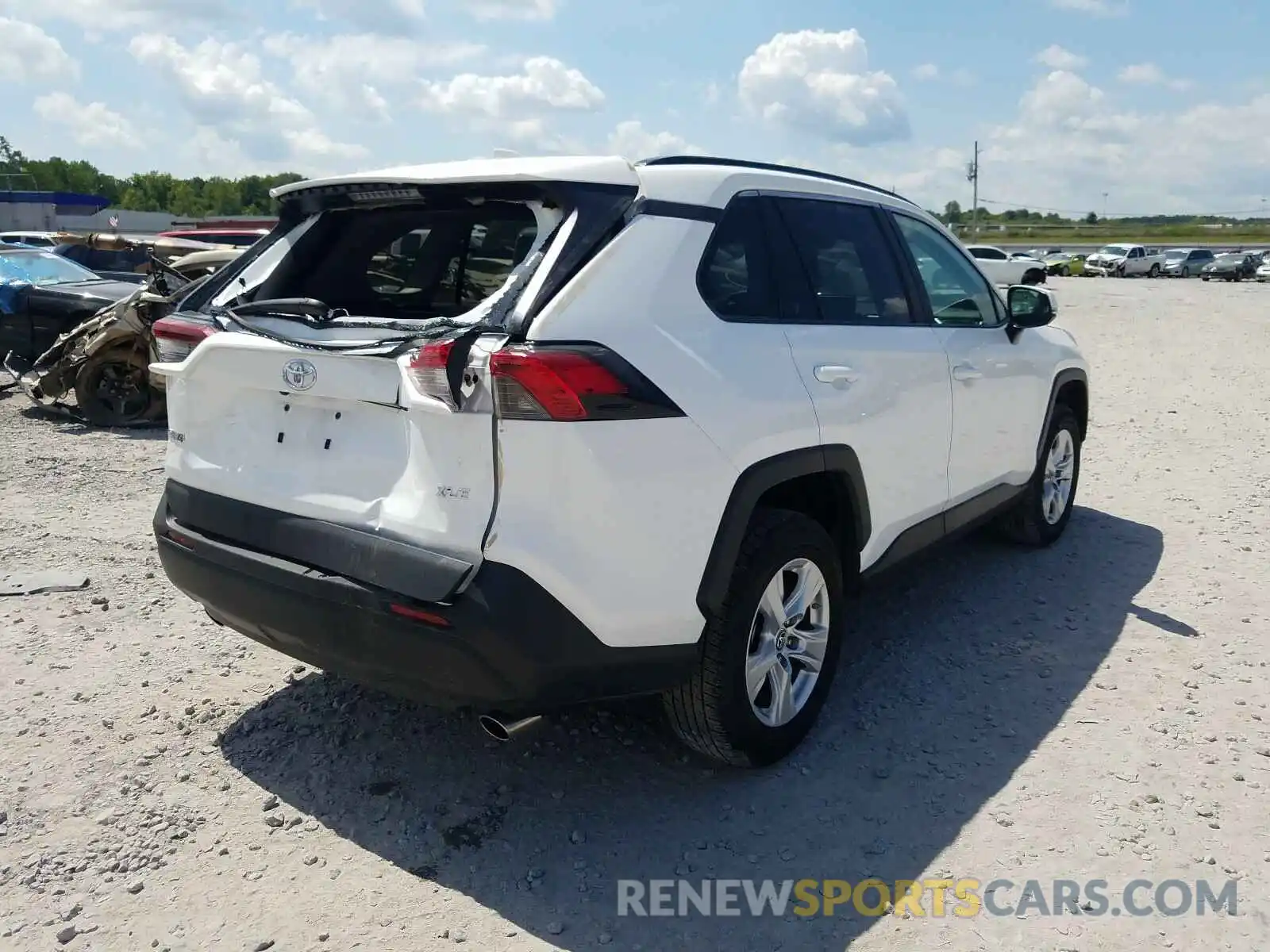 4 Photograph of a damaged car 2T3W1RFV4KW034908 TOYOTA RAV4 2019