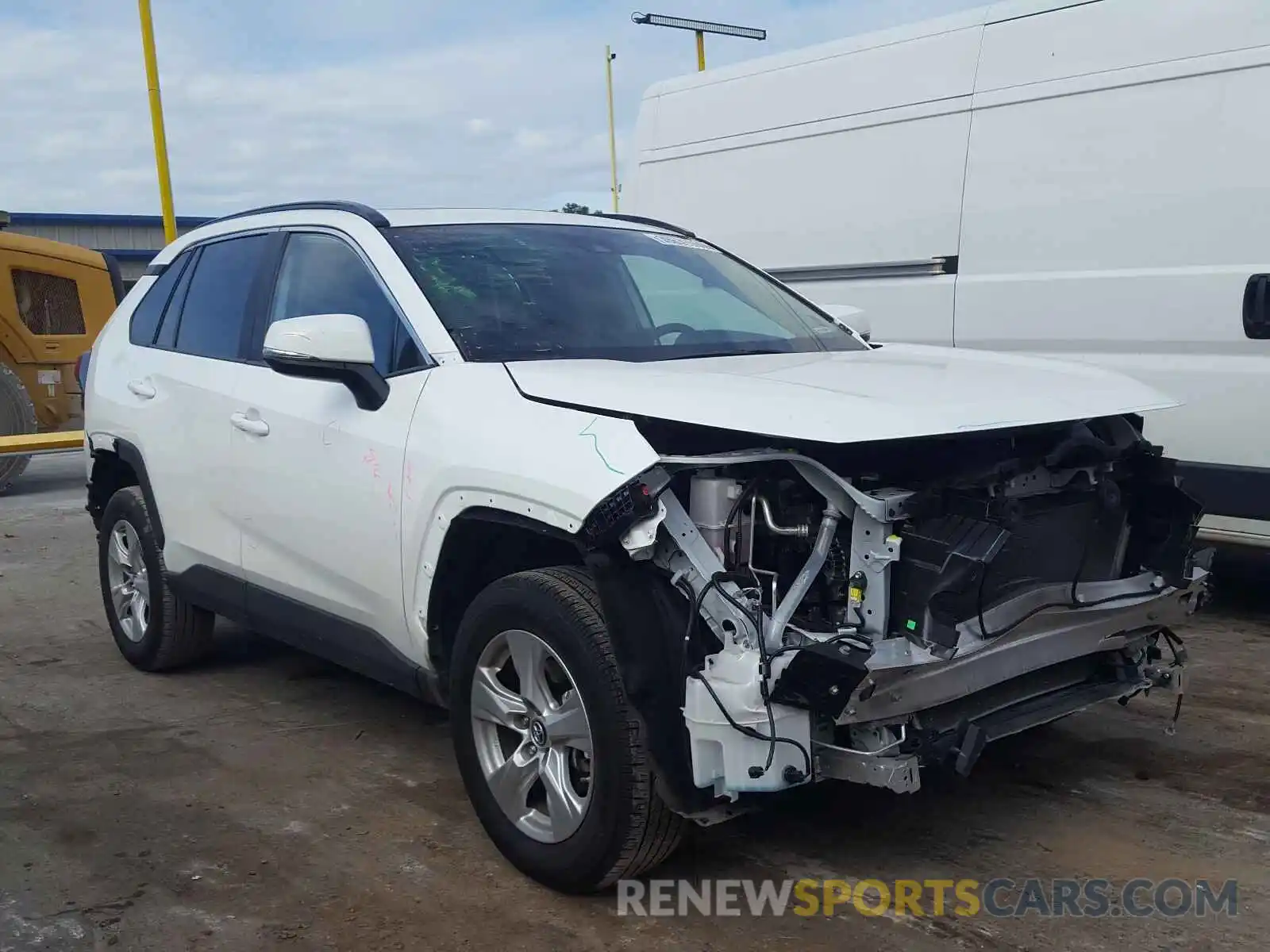 1 Photograph of a damaged car 2T3W1RFV4KW036545 TOYOTA RAV4 2019