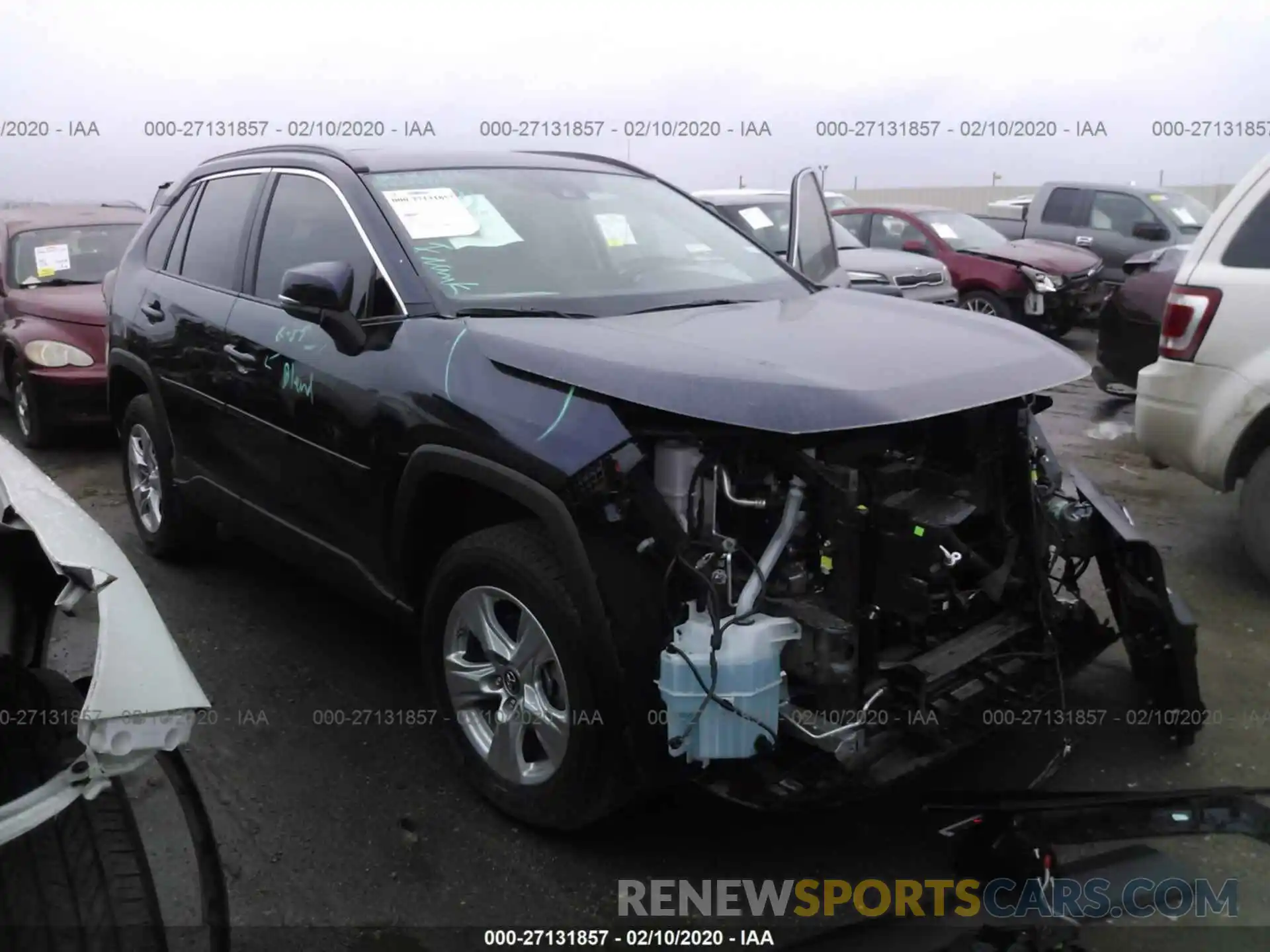 1 Photograph of a damaged car 2T3W1RFV4KW047769 TOYOTA RAV4 2019