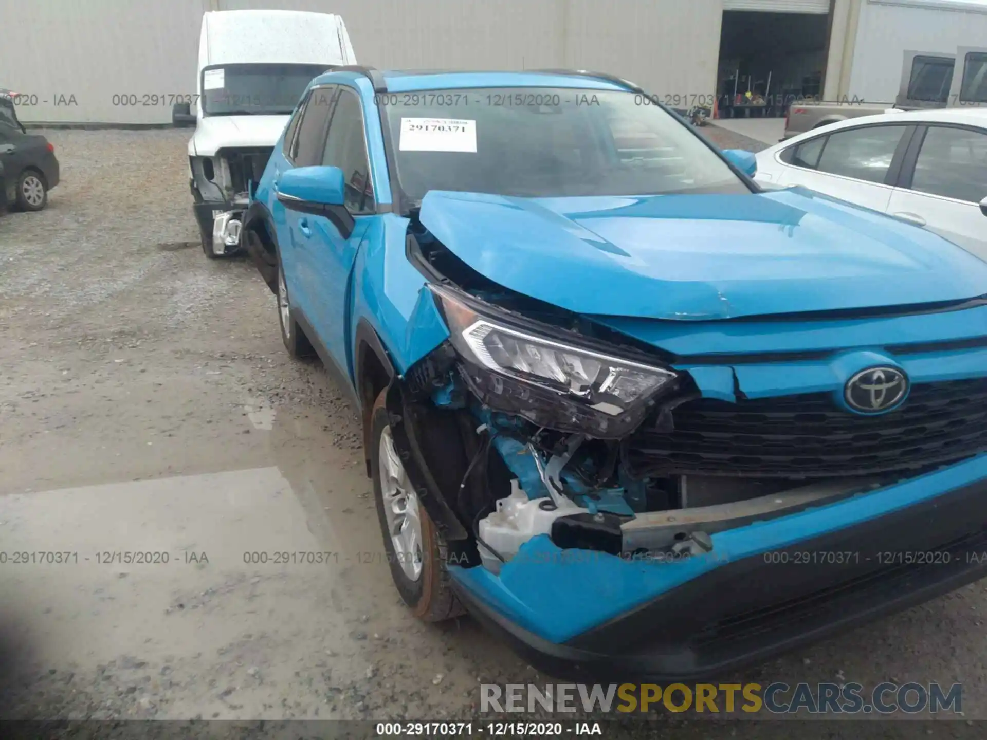 1 Photograph of a damaged car 2T3W1RFV4KW049330 TOYOTA RAV4 2019