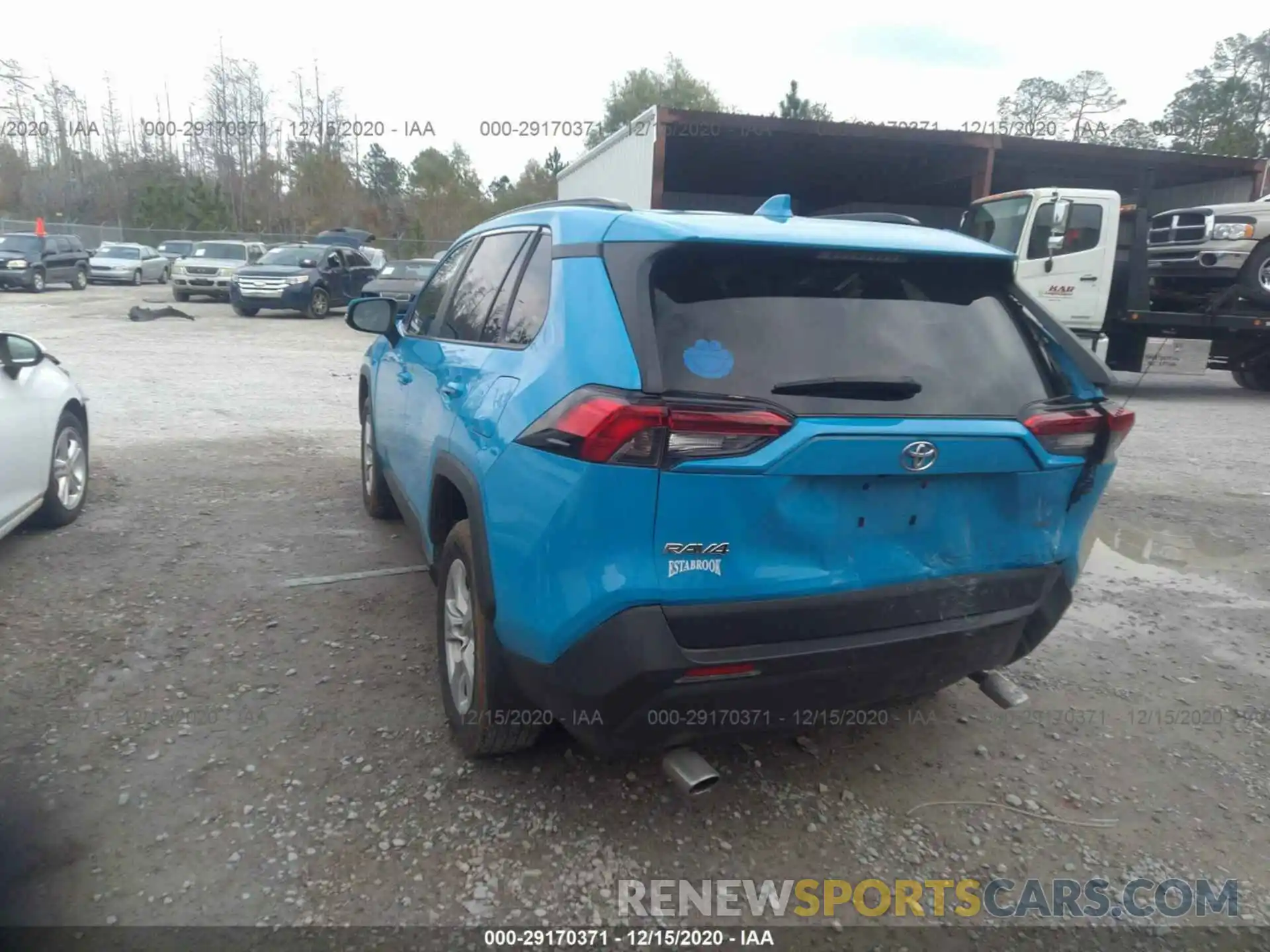 3 Photograph of a damaged car 2T3W1RFV4KW049330 TOYOTA RAV4 2019