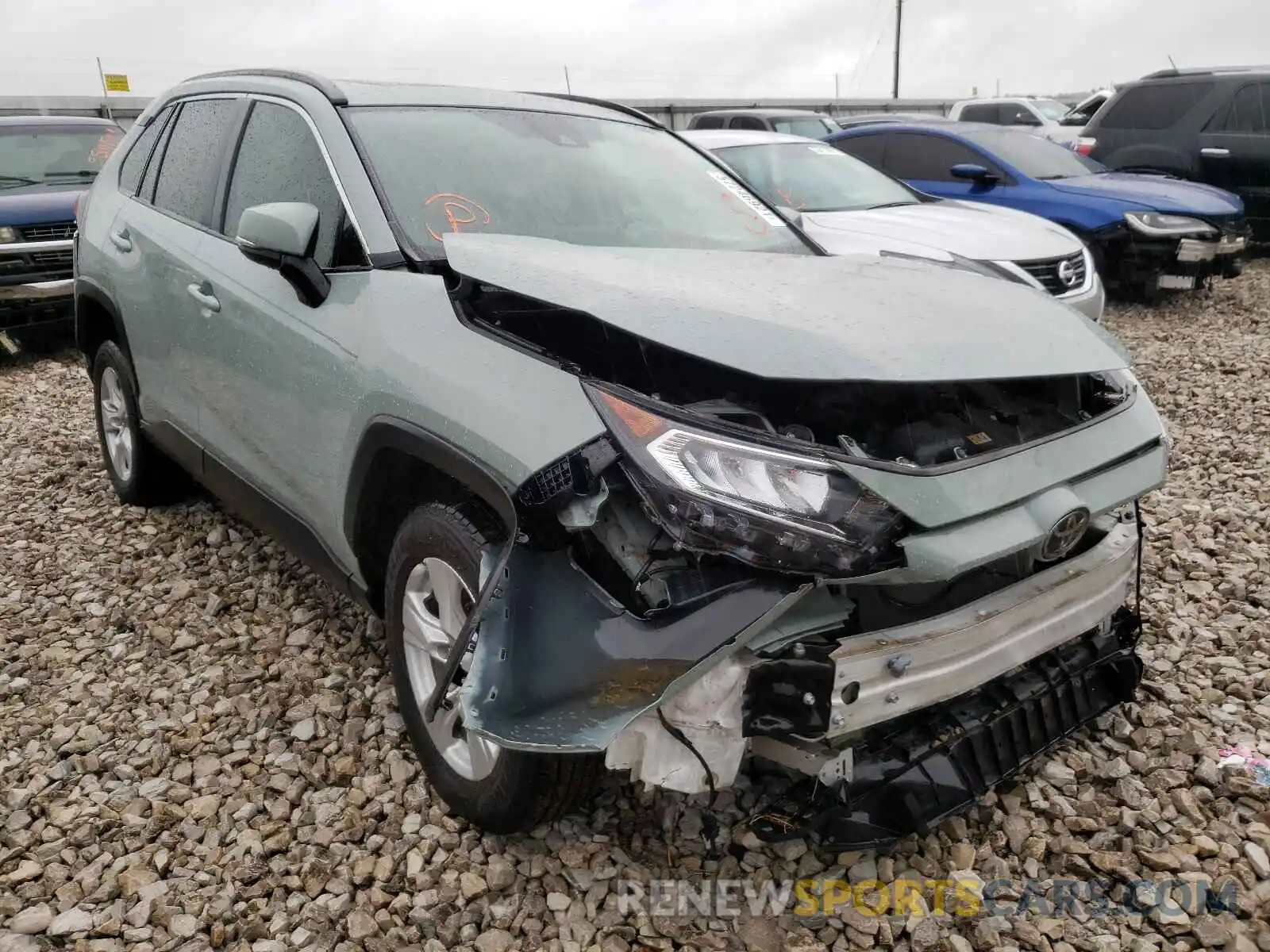 1 Photograph of a damaged car 2T3W1RFV4KW049943 TOYOTA RAV4 2019