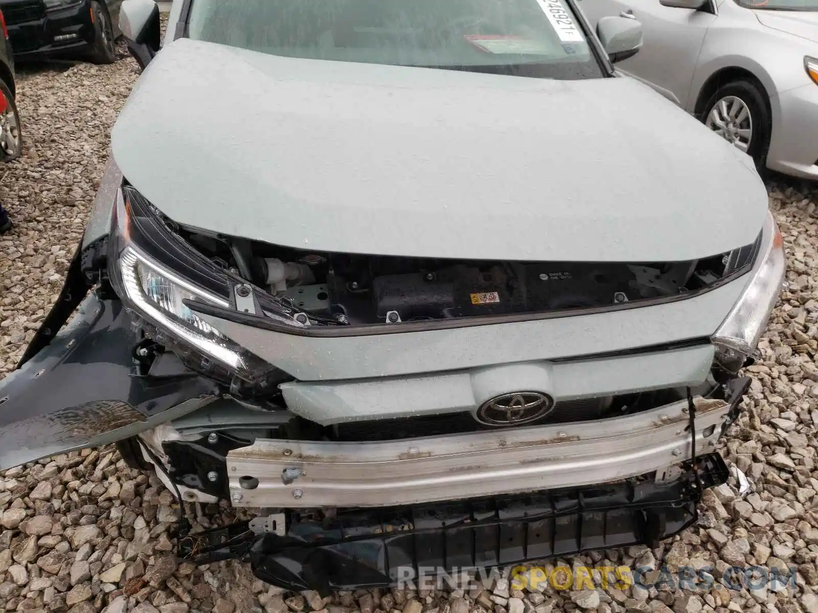 7 Photograph of a damaged car 2T3W1RFV4KW049943 TOYOTA RAV4 2019