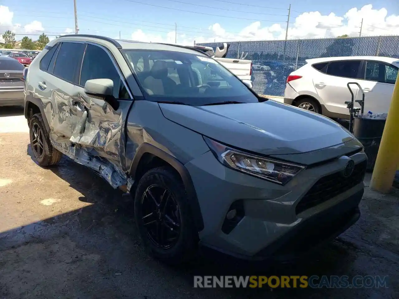 1 Photograph of a damaged car 2T3W1RFV4KW050154 TOYOTA RAV4 2019