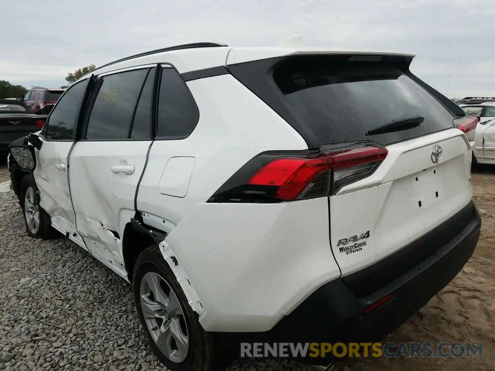 3 Photograph of a damaged car 2T3W1RFV4KW050476 TOYOTA RAV4 2019