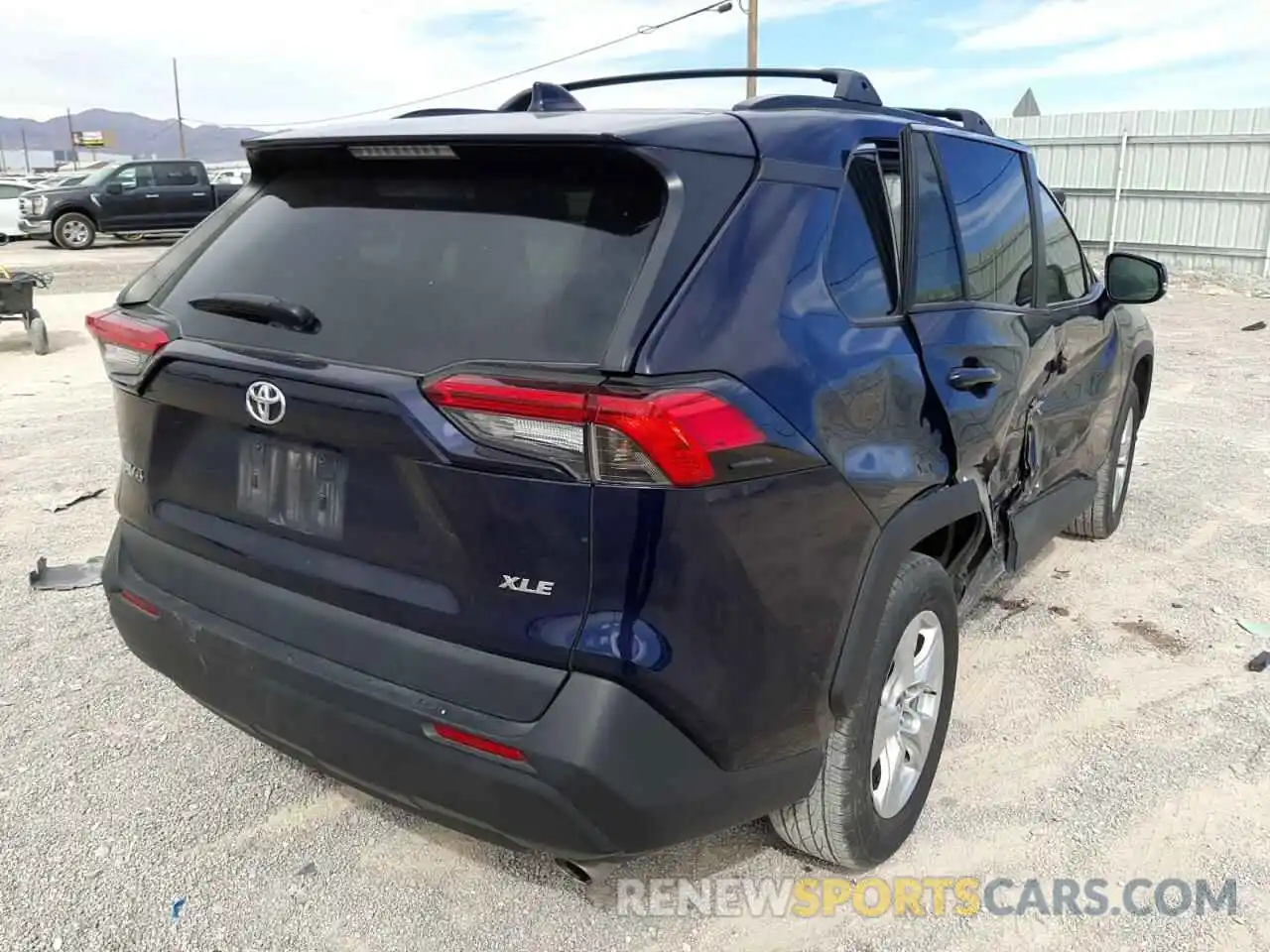 4 Photograph of a damaged car 2T3W1RFV4KW057508 TOYOTA RAV4 2019