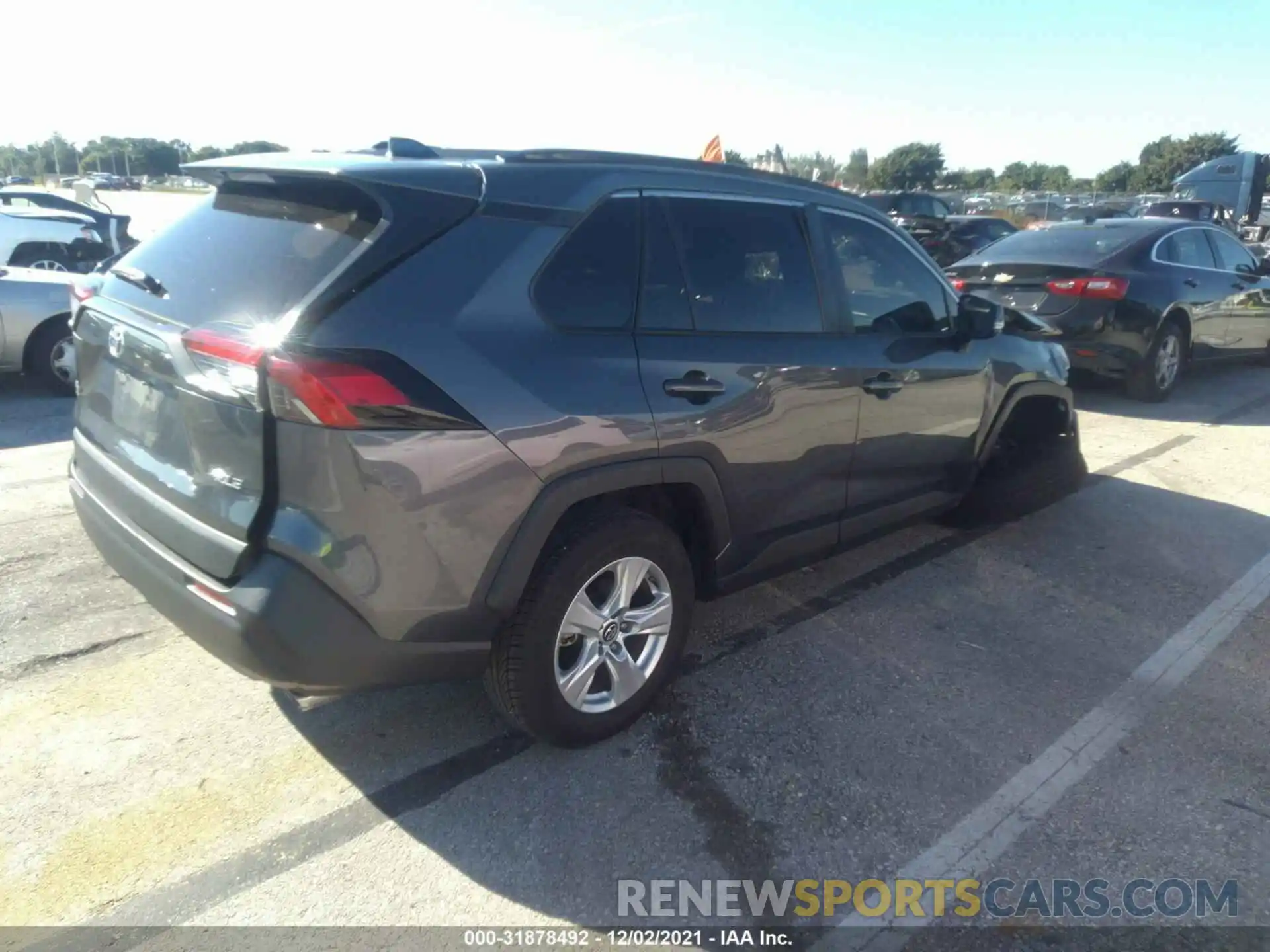 4 Photograph of a damaged car 2T3W1RFV5KC002602 TOYOTA RAV4 2019