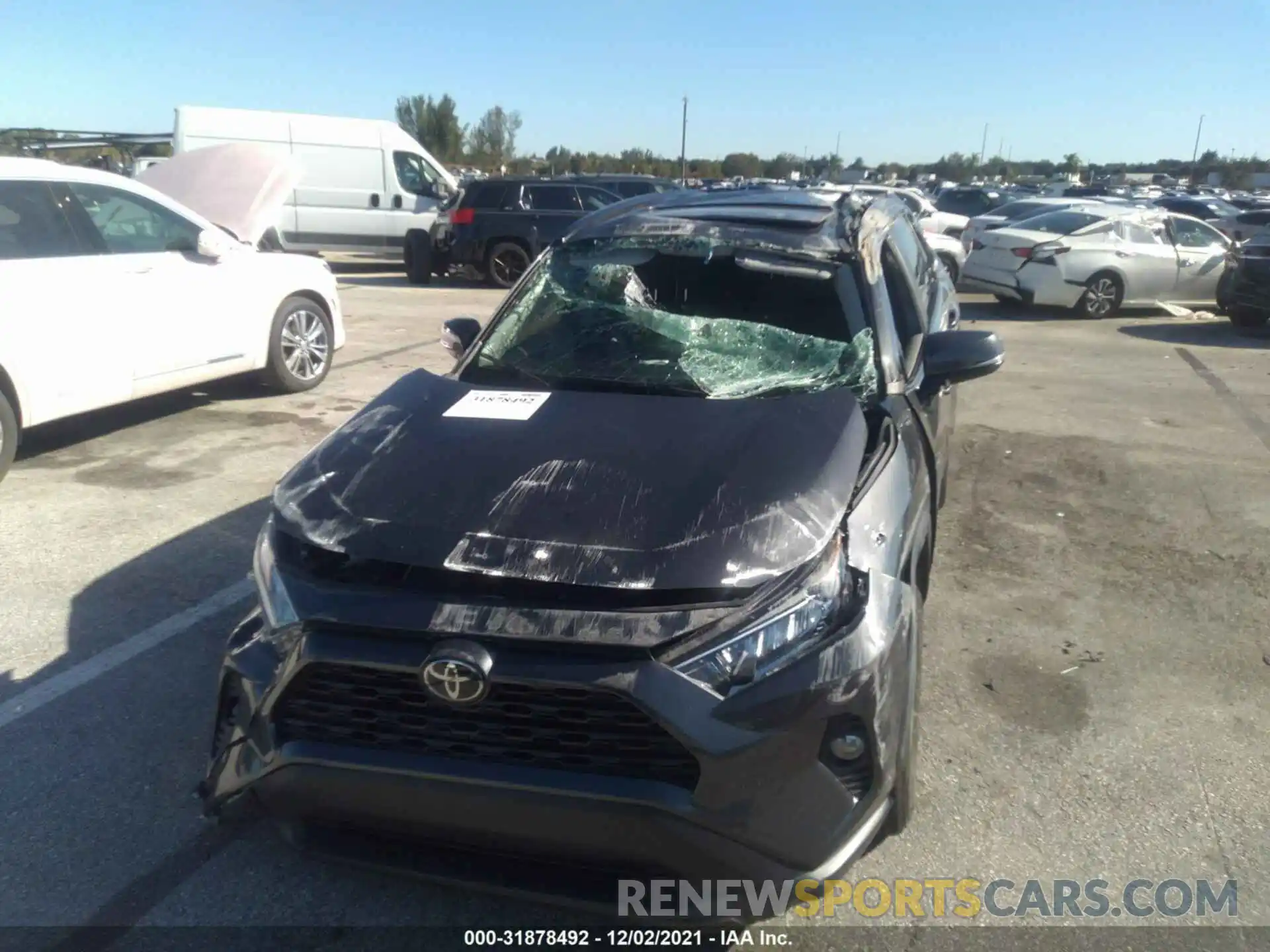 6 Photograph of a damaged car 2T3W1RFV5KC002602 TOYOTA RAV4 2019