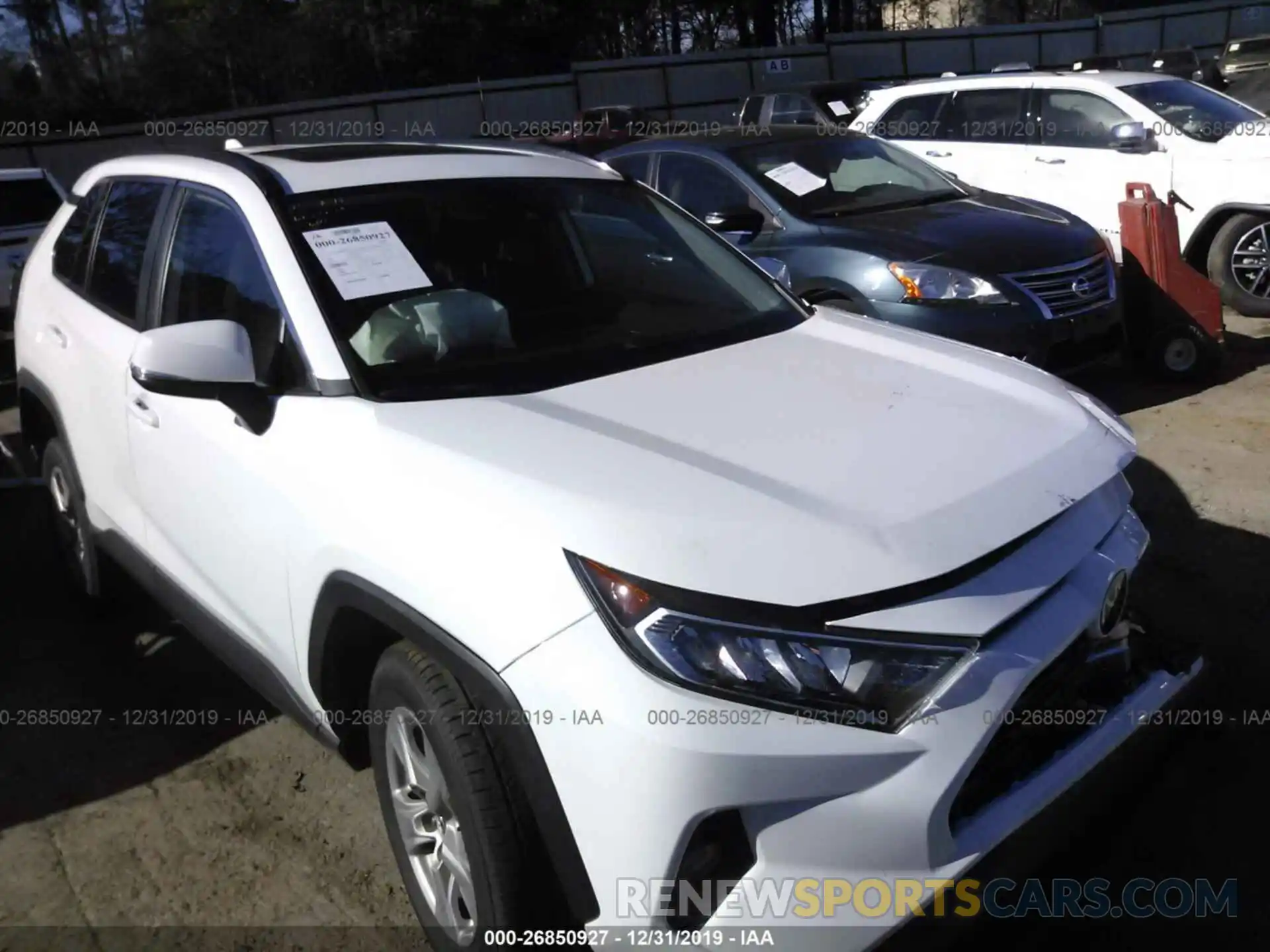 1 Photograph of a damaged car 2T3W1RFV5KC004138 TOYOTA RAV4 2019