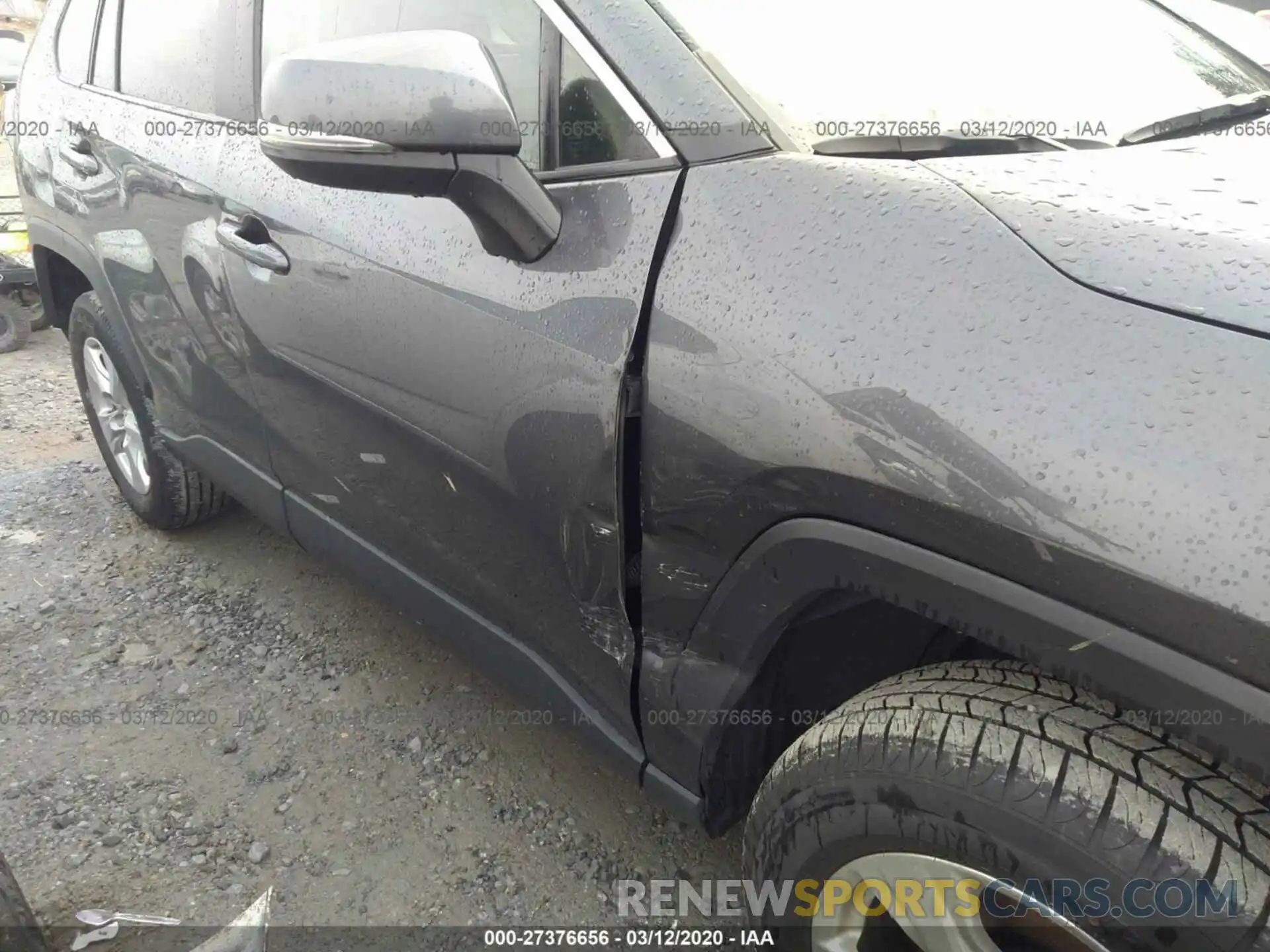 6 Photograph of a damaged car 2T3W1RFV5KC005046 TOYOTA RAV4 2019