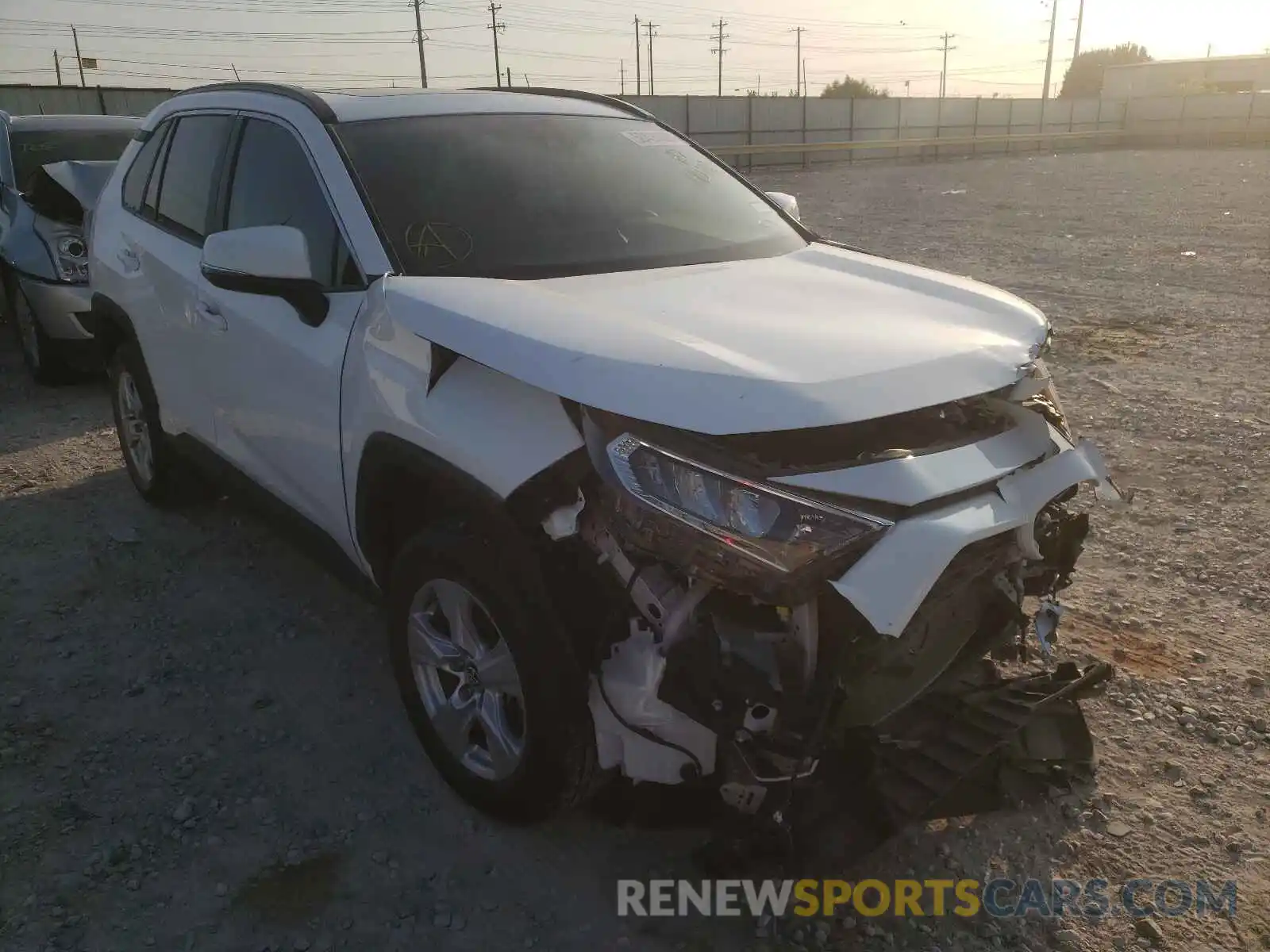 1 Photograph of a damaged car 2T3W1RFV5KC016449 TOYOTA RAV4 2019