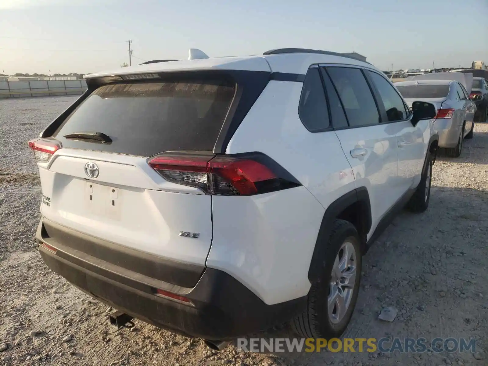 4 Photograph of a damaged car 2T3W1RFV5KC016449 TOYOTA RAV4 2019