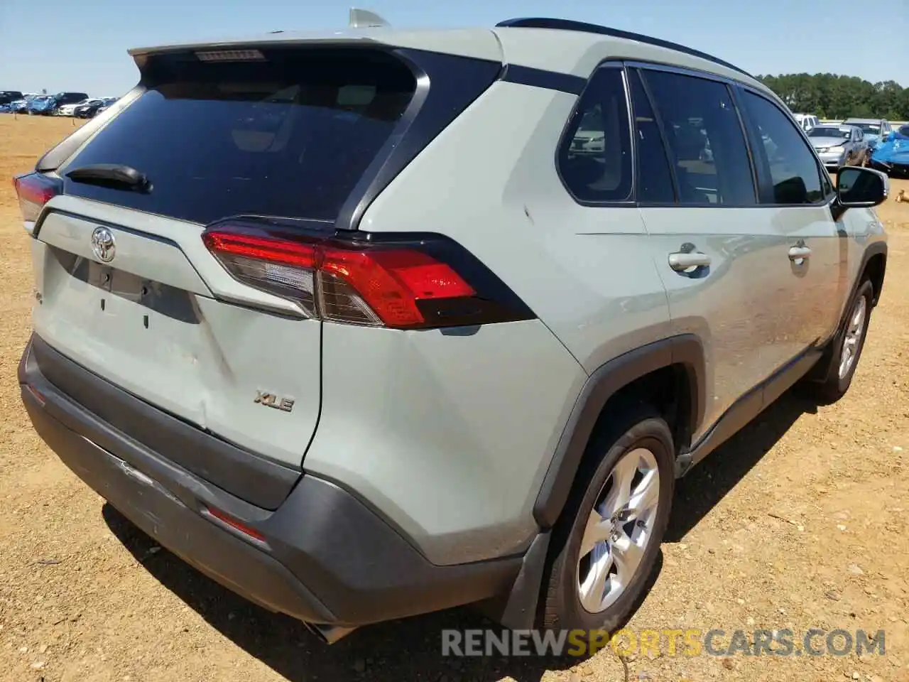 4 Photograph of a damaged car 2T3W1RFV5KC026527 TOYOTA RAV4 2019