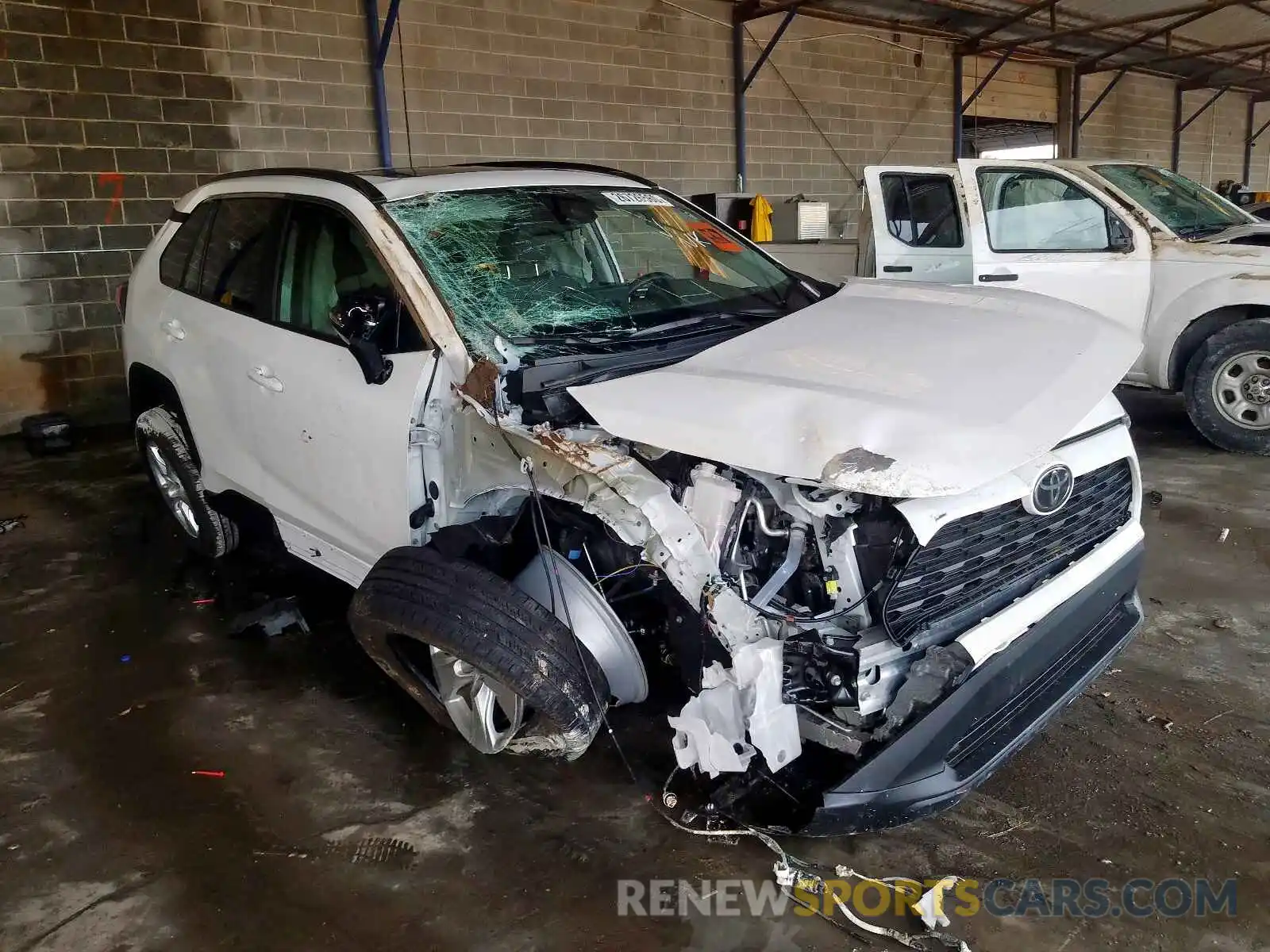 1 Photograph of a damaged car 2T3W1RFV5KC031100 TOYOTA RAV4 2019