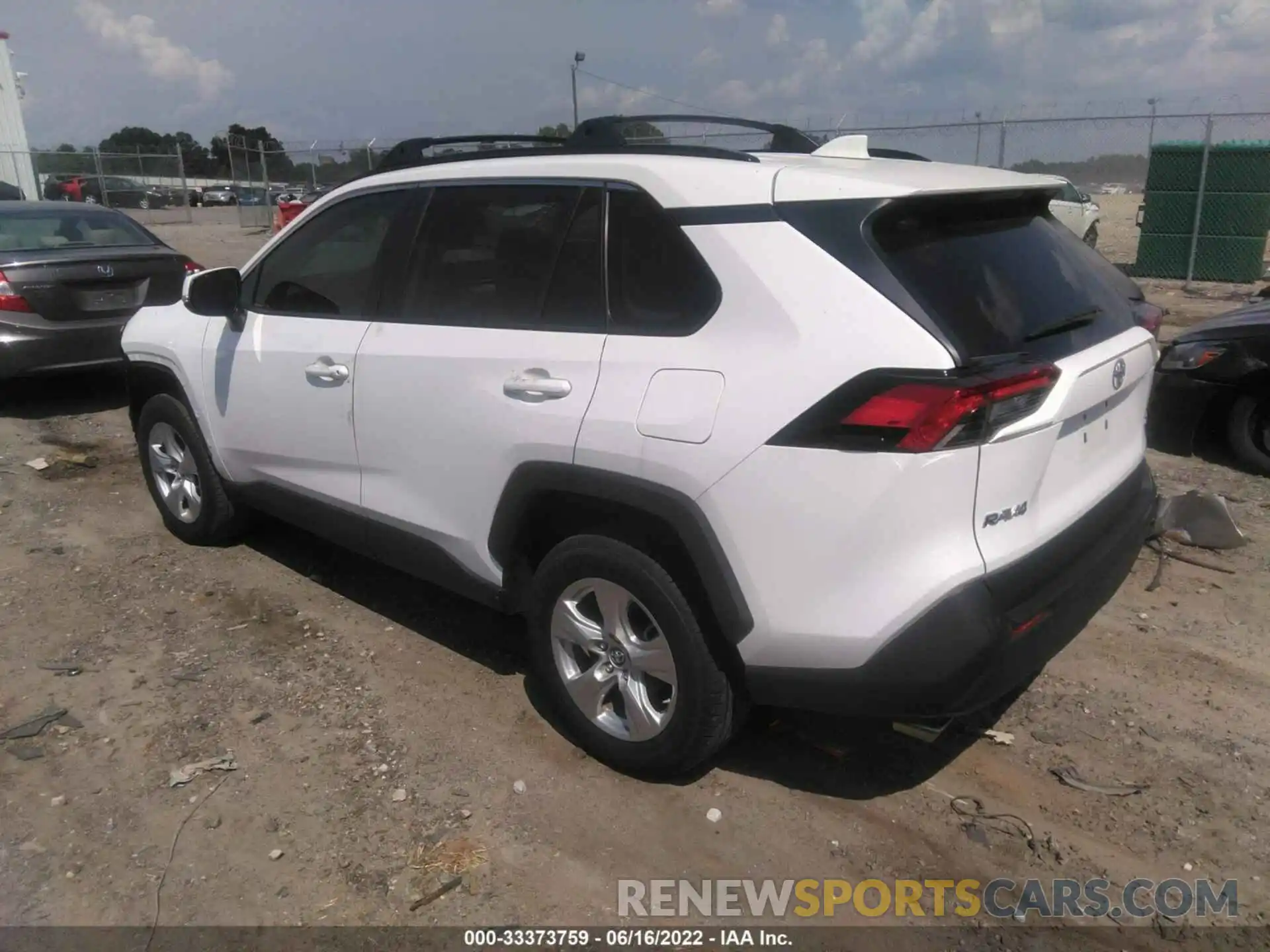 3 Photograph of a damaged car 2T3W1RFV5KC031923 TOYOTA RAV4 2019