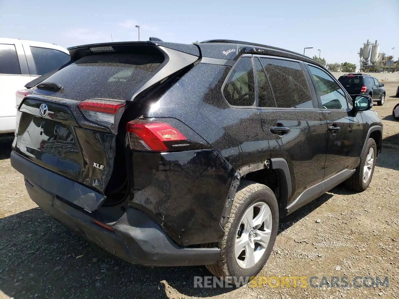 4 Photograph of a damaged car 2T3W1RFV5KW009838 TOYOTA RAV4 2019