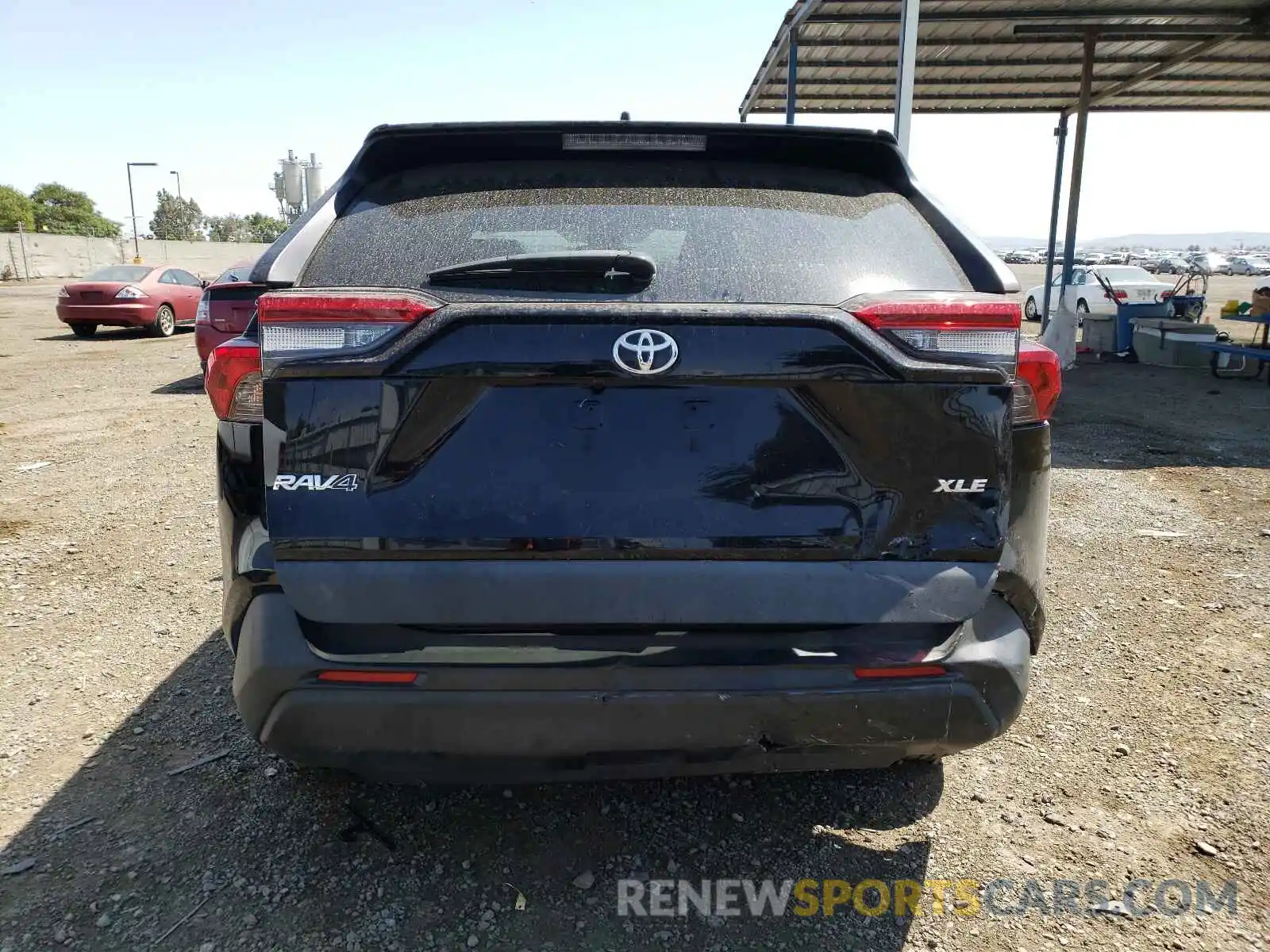 9 Photograph of a damaged car 2T3W1RFV5KW009838 TOYOTA RAV4 2019