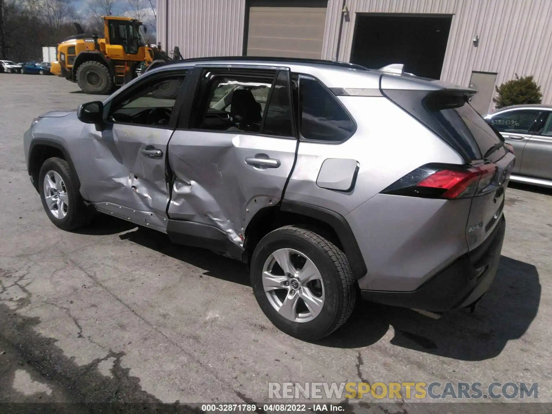 3 Photograph of a damaged car 2T3W1RFV5KW013159 TOYOTA RAV4 2019