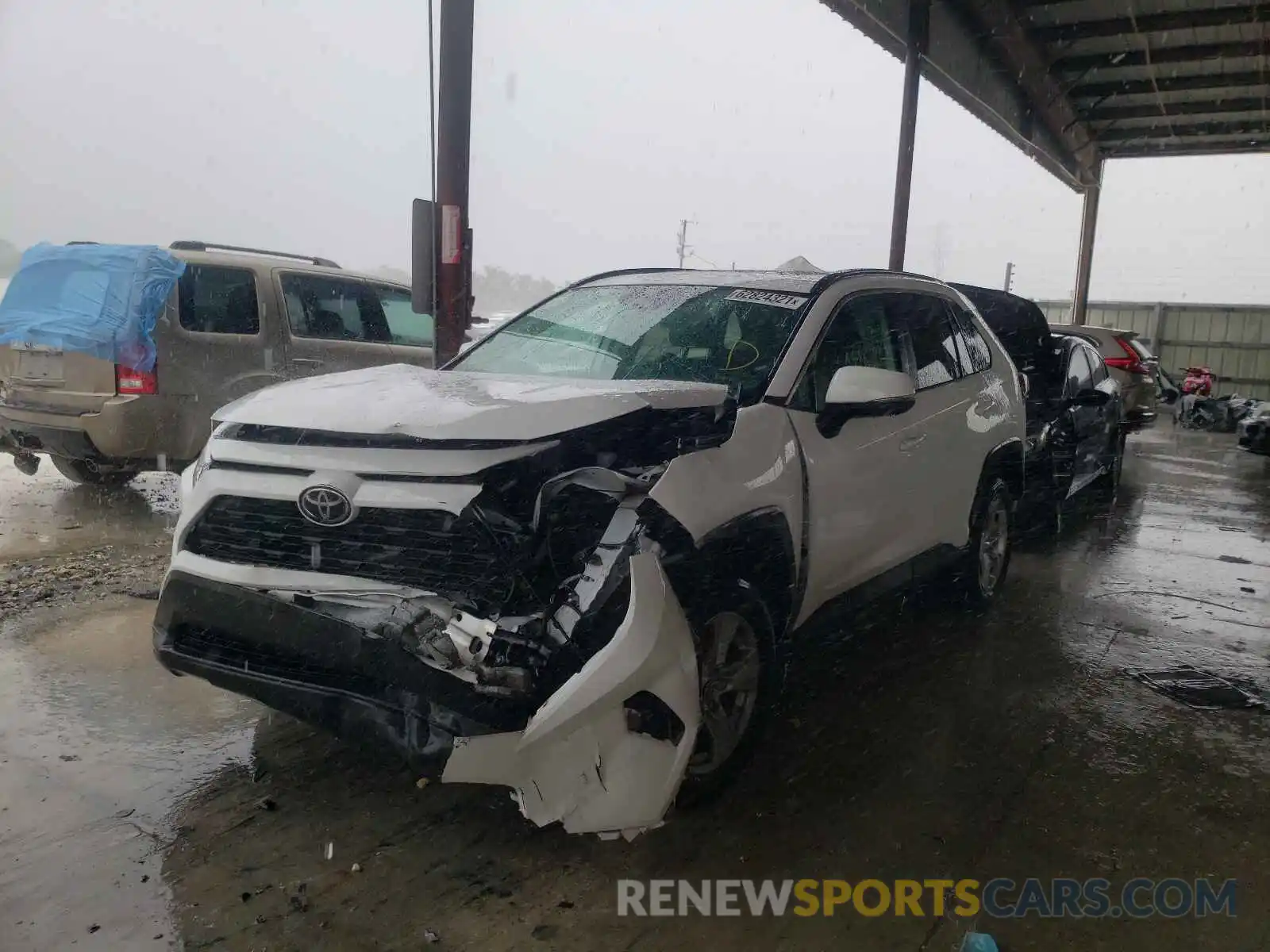 2 Photograph of a damaged car 2T3W1RFV5KW013162 TOYOTA RAV4 2019