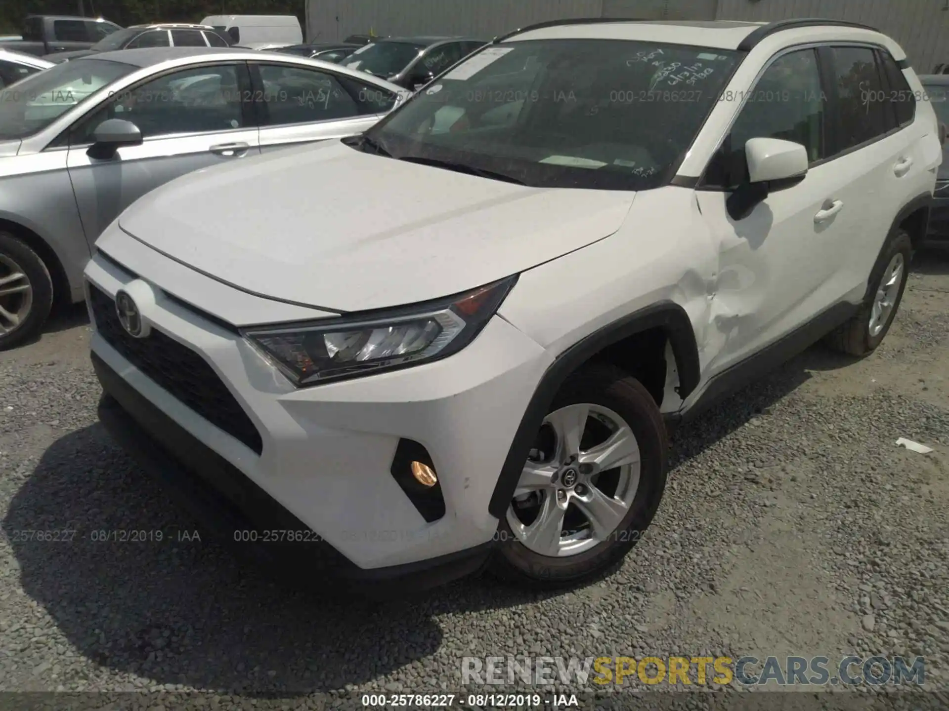 6 Фотография поврежденного автомобиля 2T3W1RFV5KW015378 TOYOTA RAV4 2019