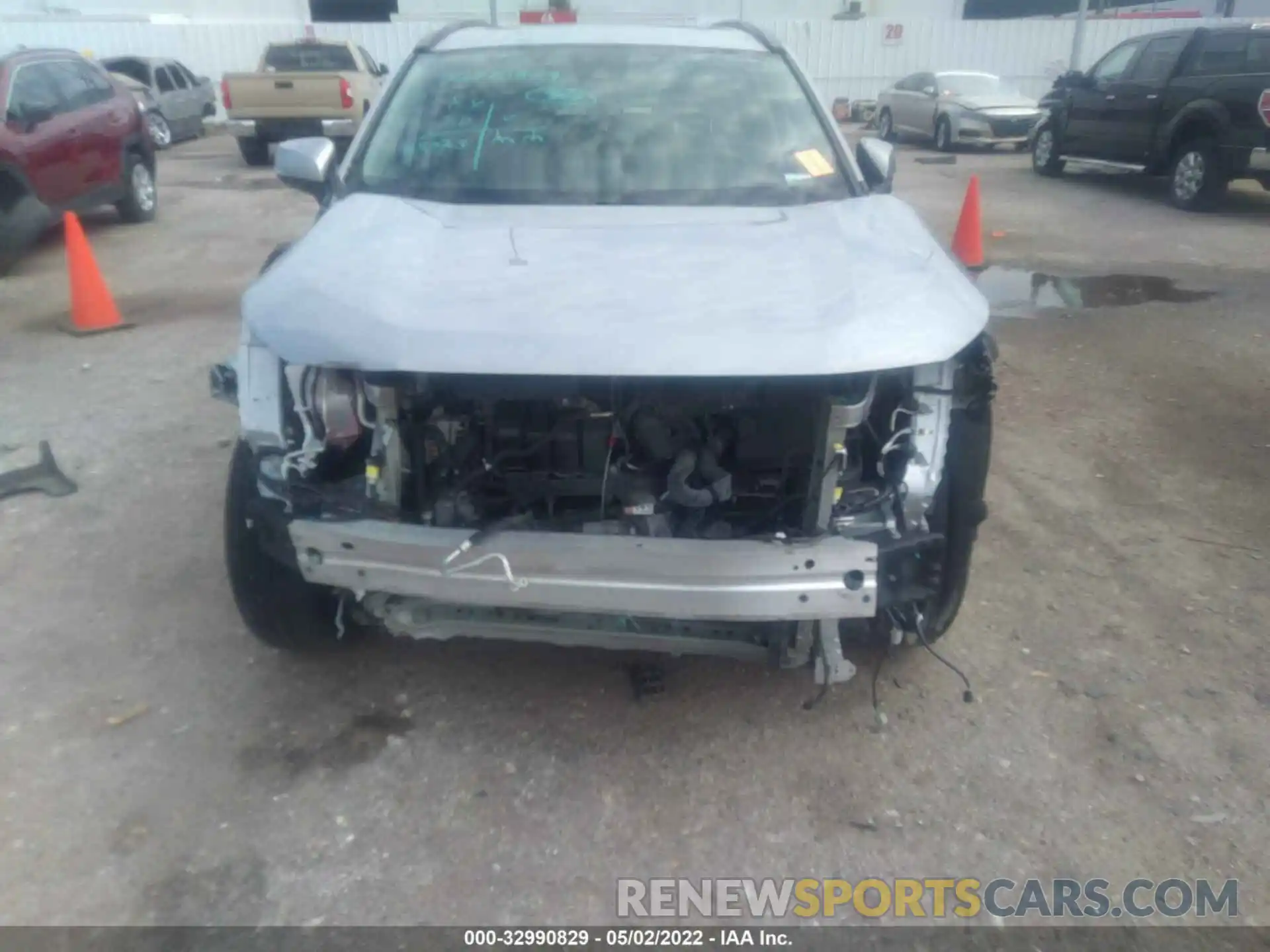 6 Фотография поврежденного автомобиля 2T3W1RFV5KW015381 TOYOTA RAV4 2019