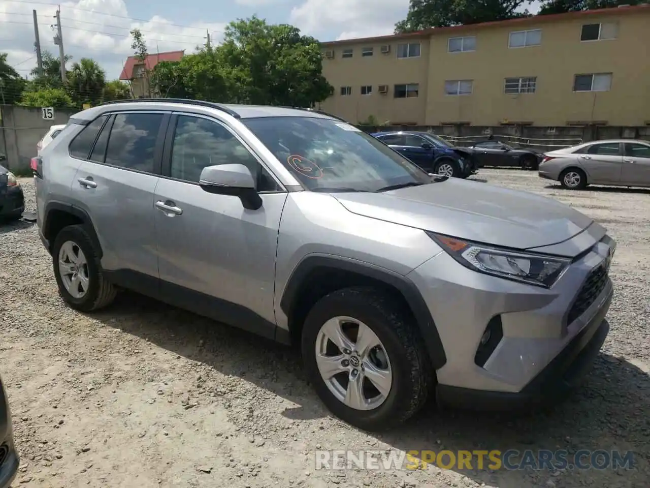 9 Photograph of a damaged car 2T3W1RFV5KW019320 TOYOTA RAV4 2019