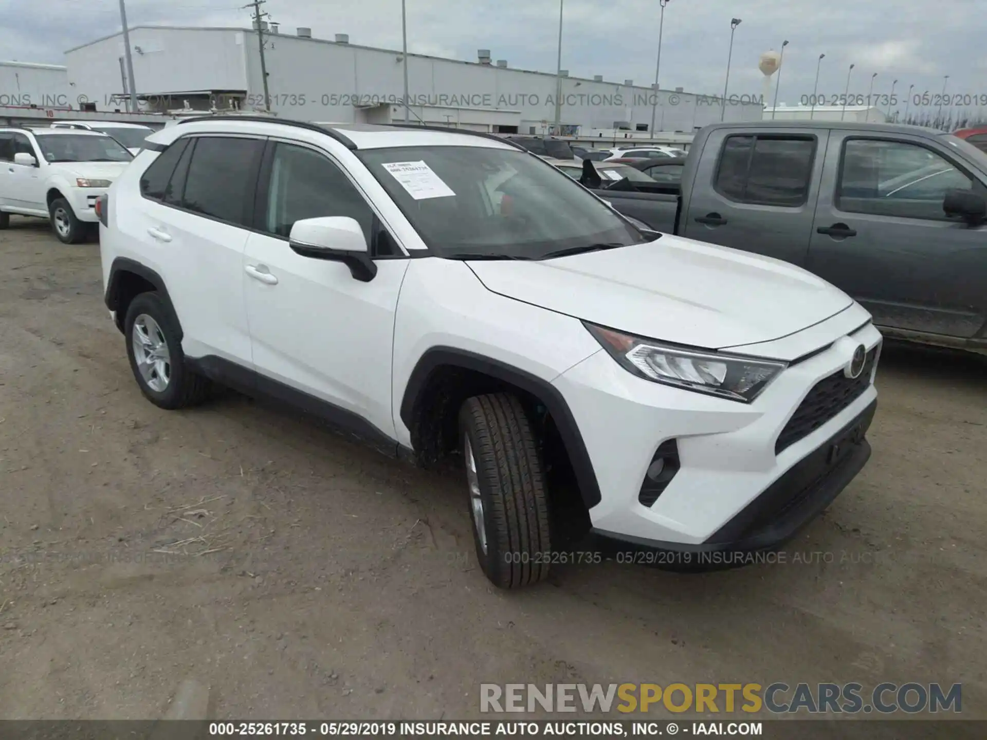 1 Photograph of a damaged car 2T3W1RFV5KW019642 TOYOTA RAV4 2019