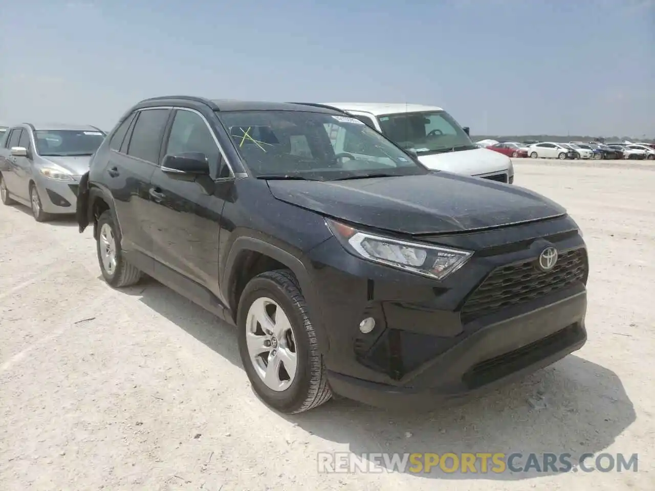 1 Photograph of a damaged car 2T3W1RFV5KW026655 TOYOTA RAV4 2019