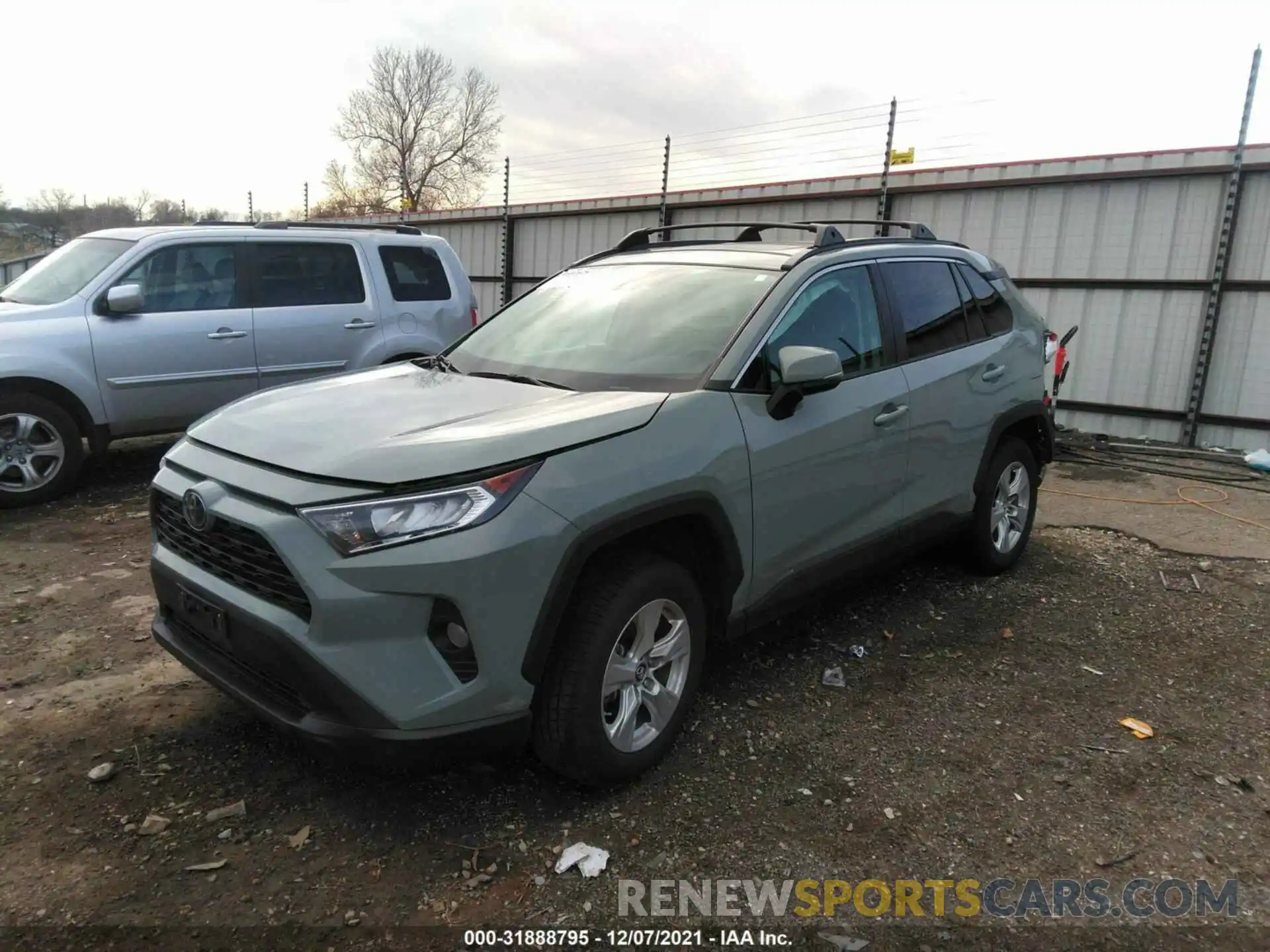 2 Photograph of a damaged car 2T3W1RFV5KW029152 TOYOTA RAV4 2019