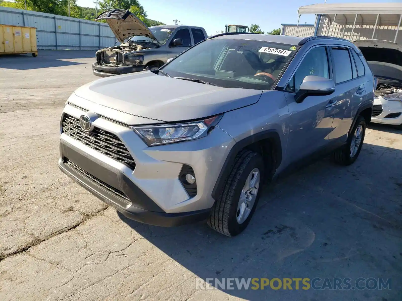 2 Photograph of a damaged car 2T3W1RFV5KW044332 TOYOTA RAV4 2019