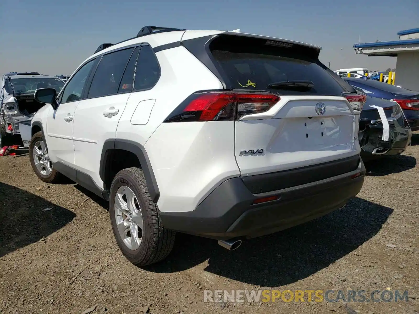 3 Photograph of a damaged car 2T3W1RFV5KW047750 TOYOTA RAV4 2019