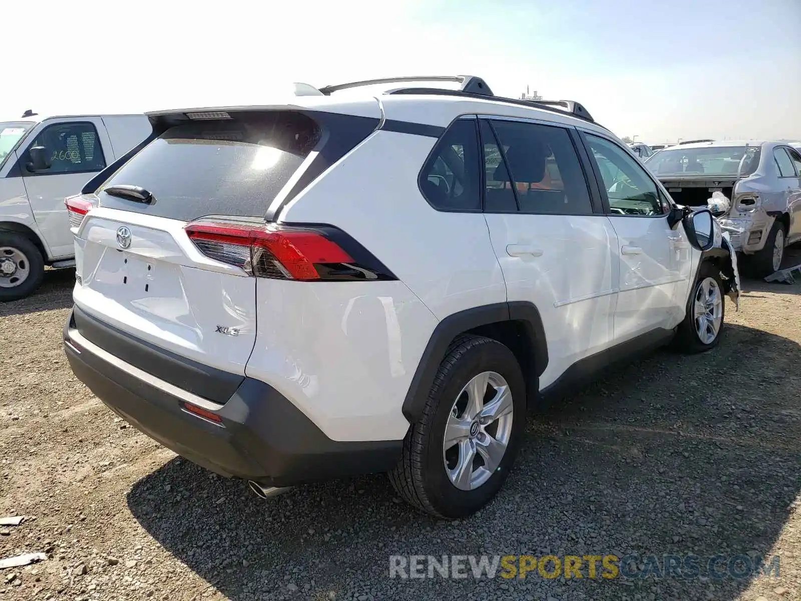 4 Photograph of a damaged car 2T3W1RFV5KW047750 TOYOTA RAV4 2019