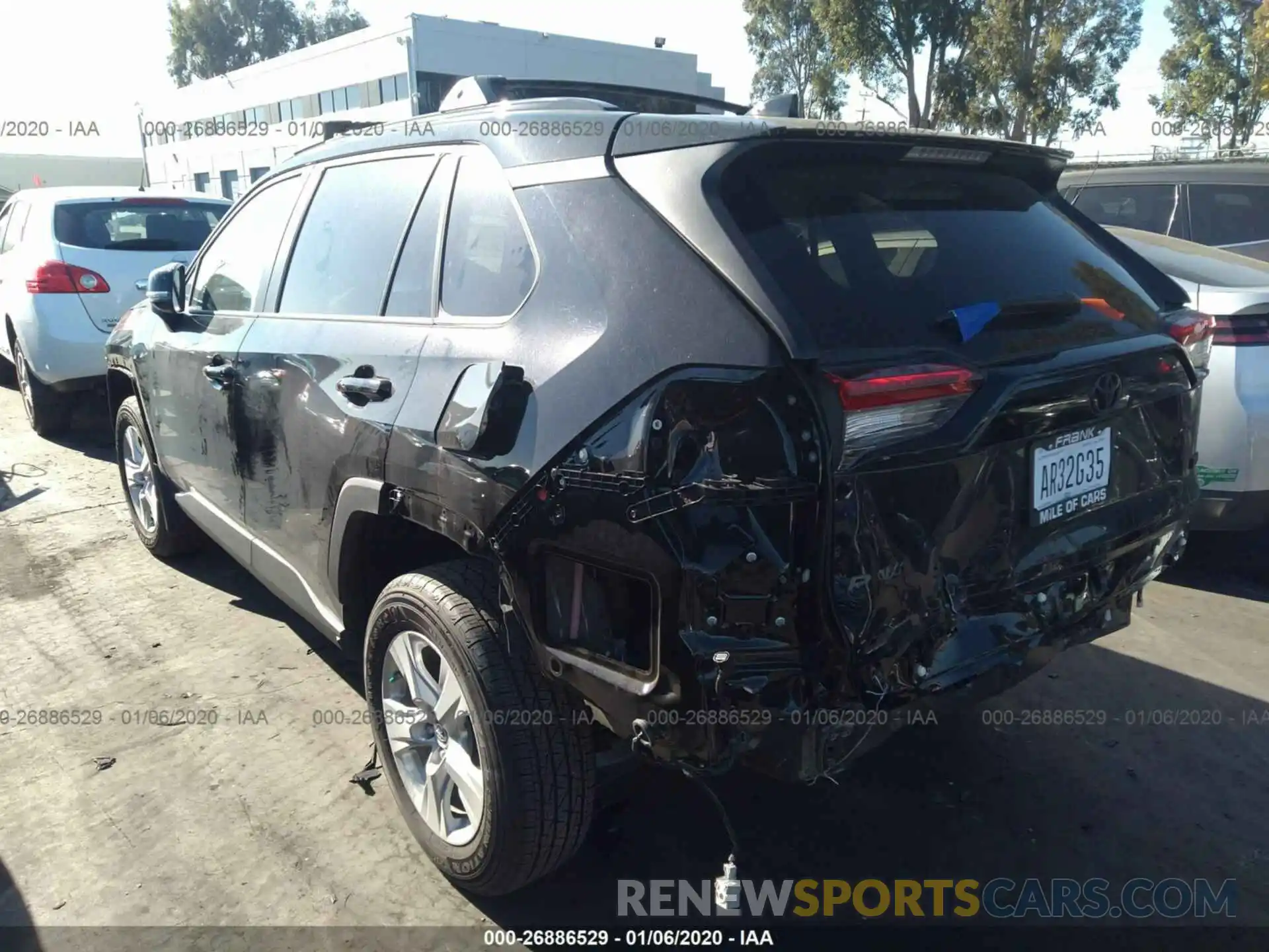 3 Photograph of a damaged car 2T3W1RFV5KW047831 TOYOTA RAV4 2019