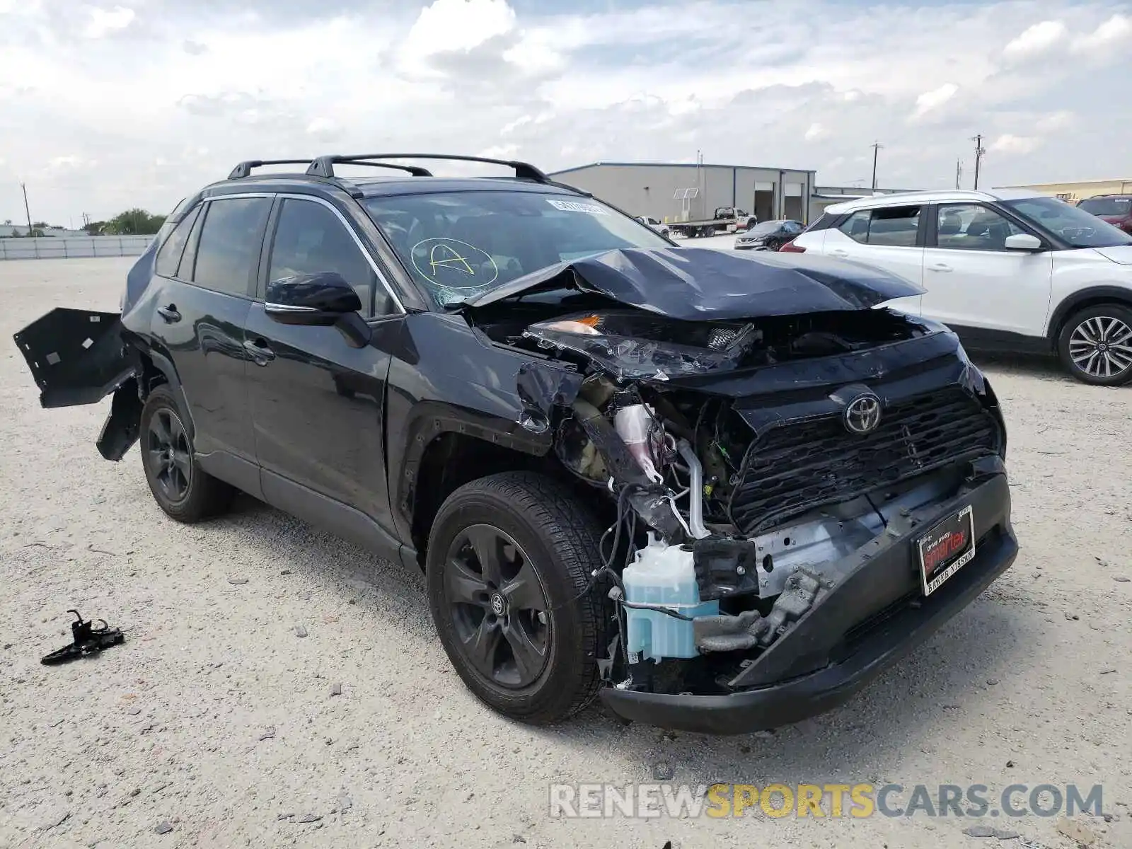 1 Photograph of a damaged car 2T3W1RFV5KW054939 TOYOTA RAV4 2019