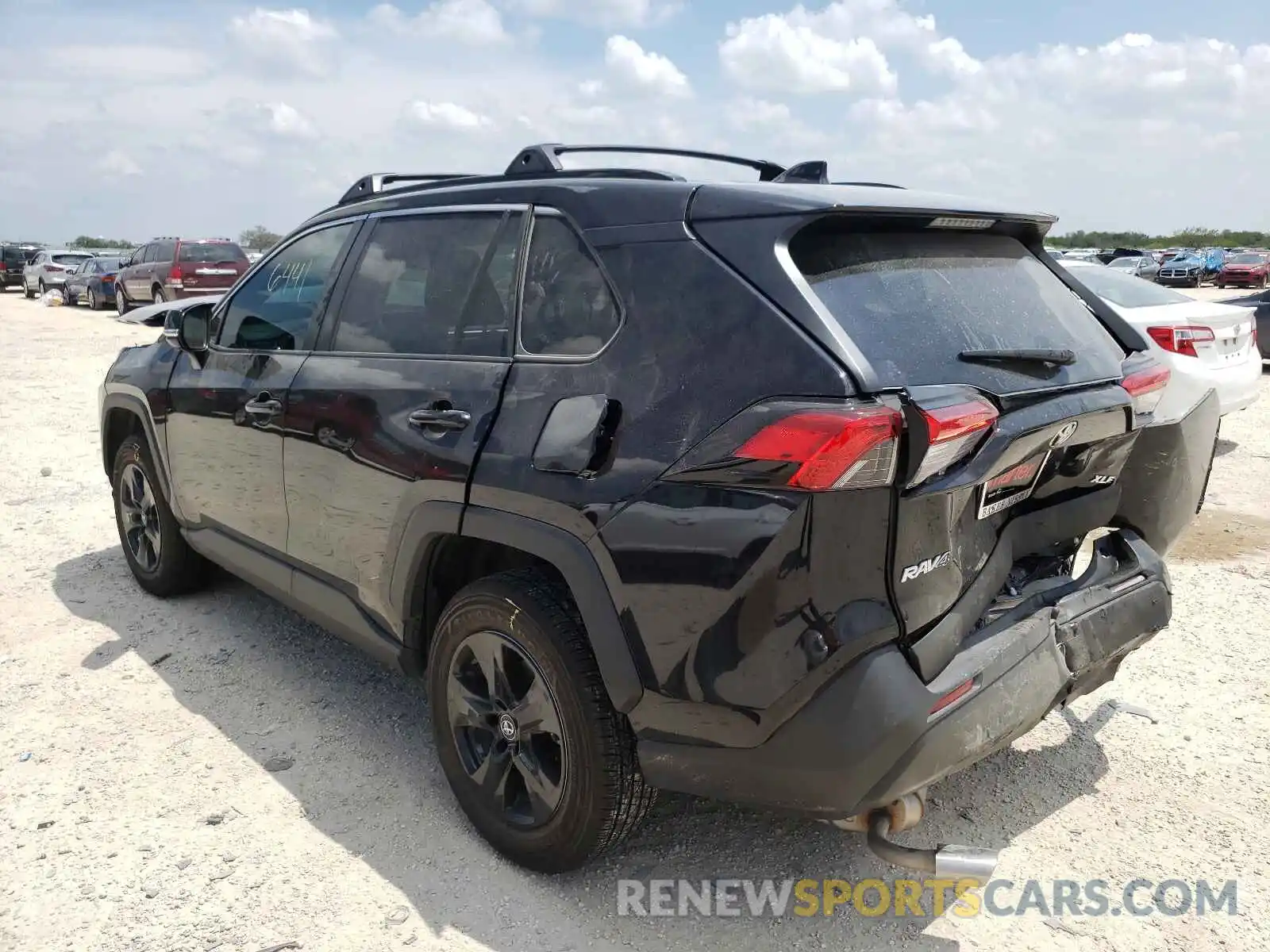 3 Photograph of a damaged car 2T3W1RFV5KW054939 TOYOTA RAV4 2019