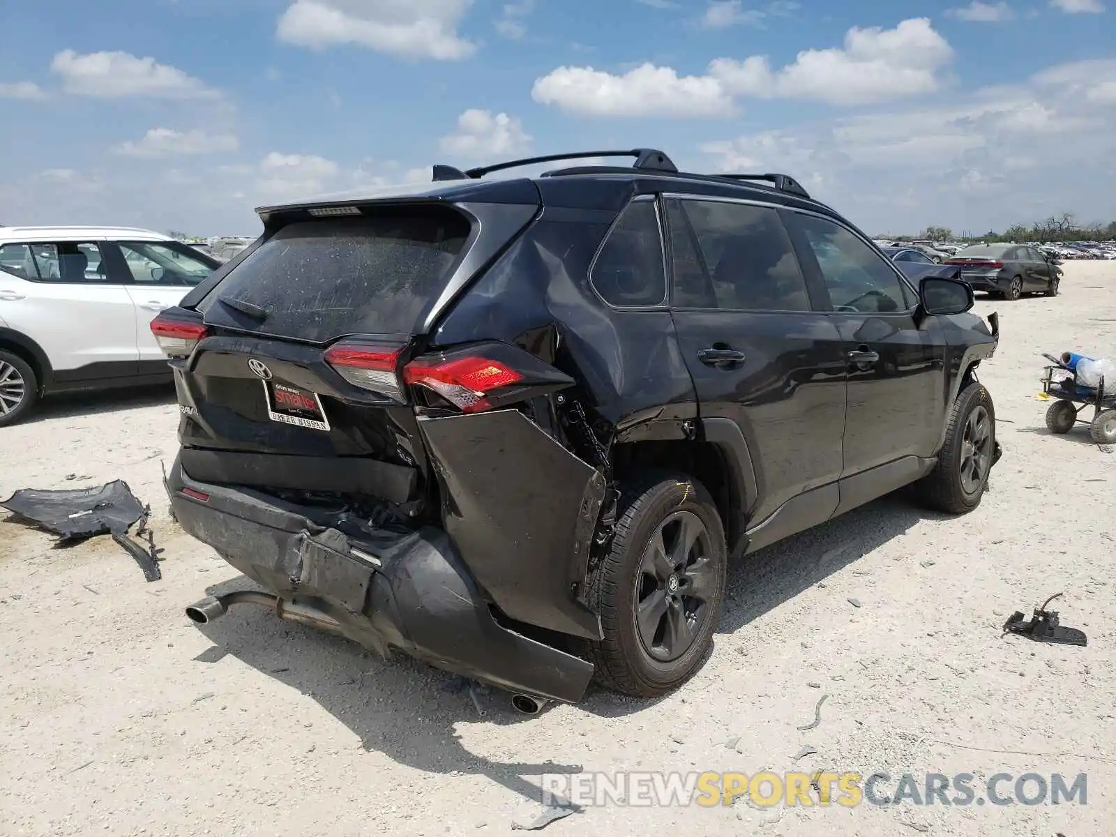 4 Photograph of a damaged car 2T3W1RFV5KW054939 TOYOTA RAV4 2019