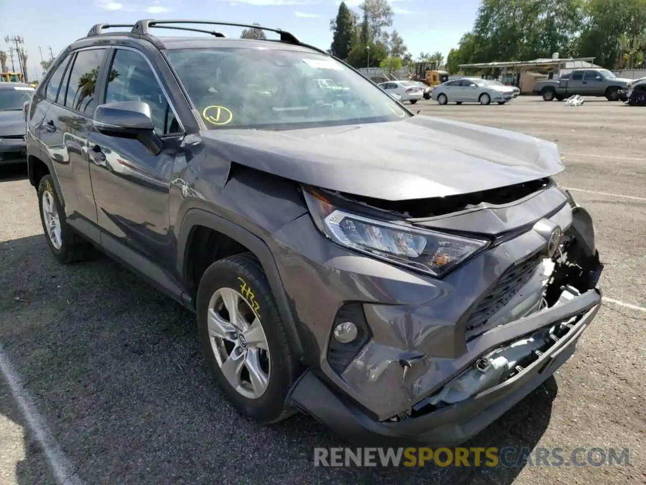 1 Photograph of a damaged car 2T3W1RFV5KW054956 TOYOTA RAV4 2019